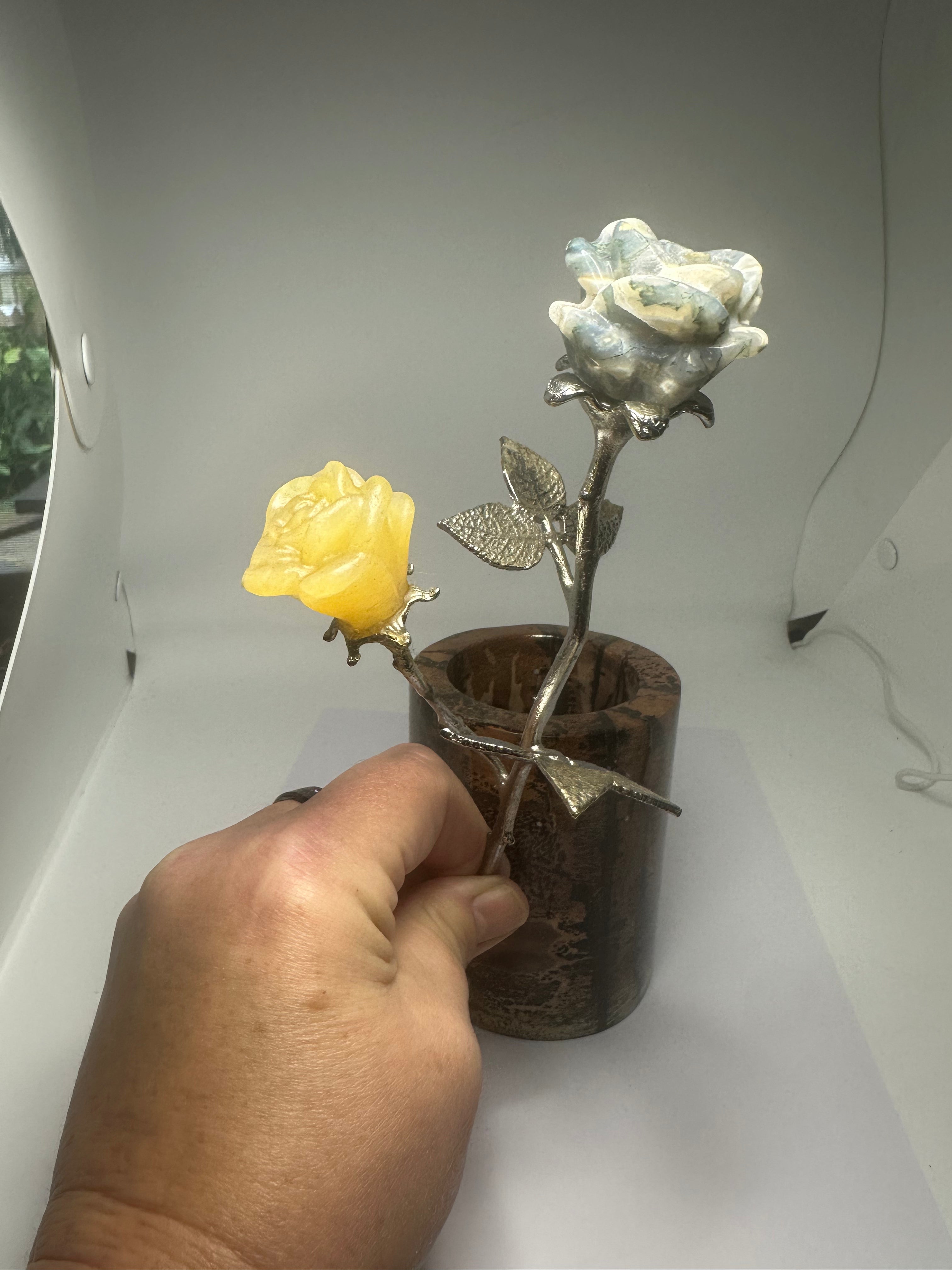 Double Rose with Silver Metal Stem – Moss Agate & Orange Calcite – 115g