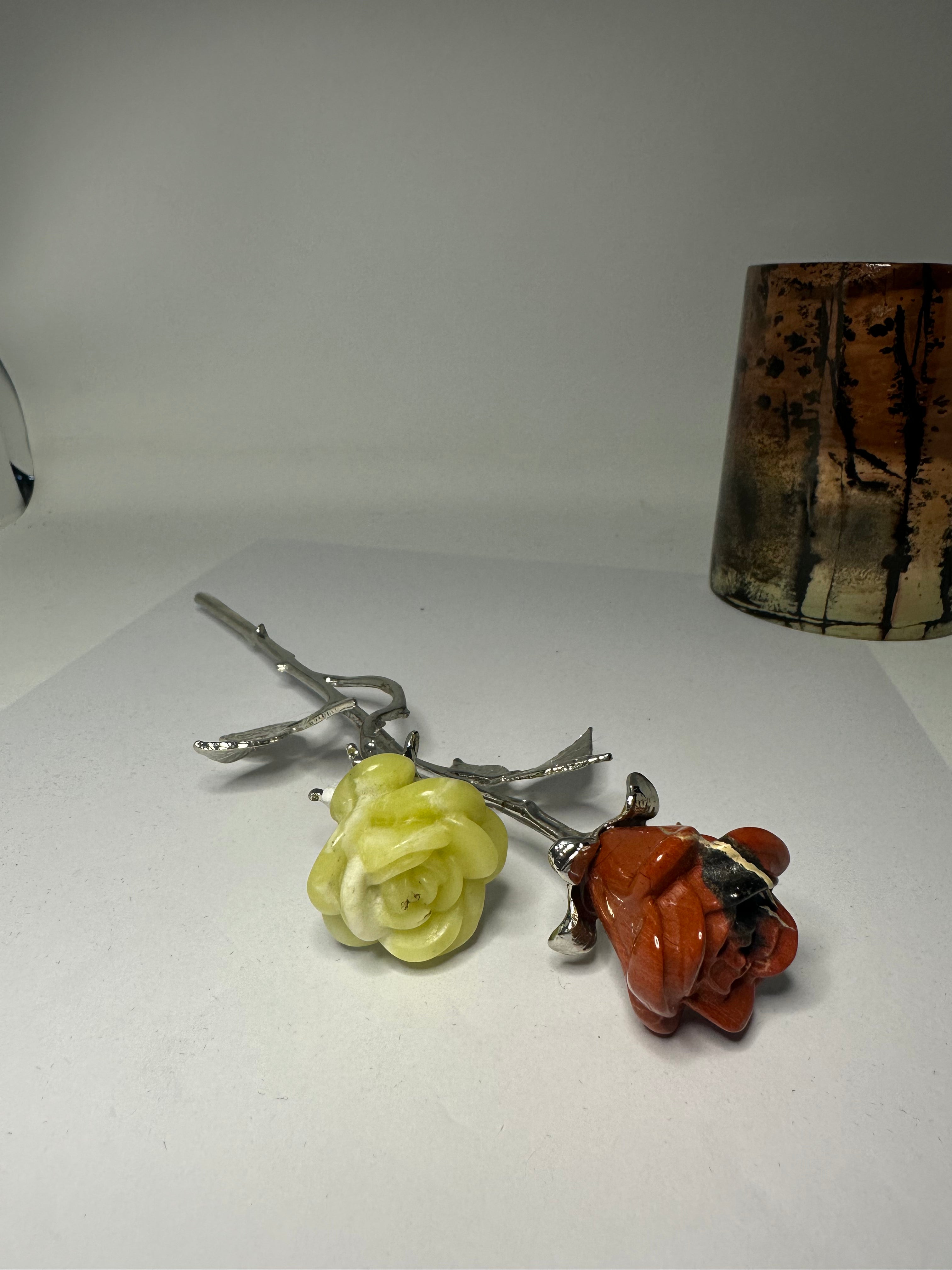 Double Rose Carving – Red Jasper & Yellow Jade – 91g