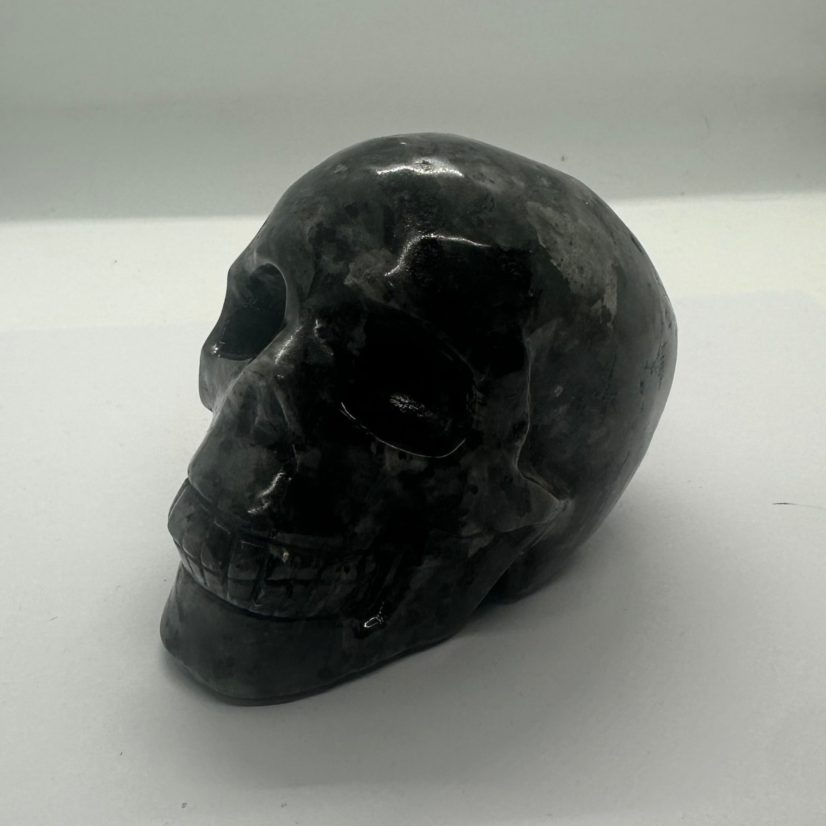 Lava Stone Skull – 557g