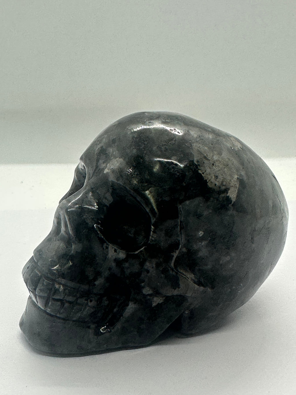 Lava Stone Skull – 557g
