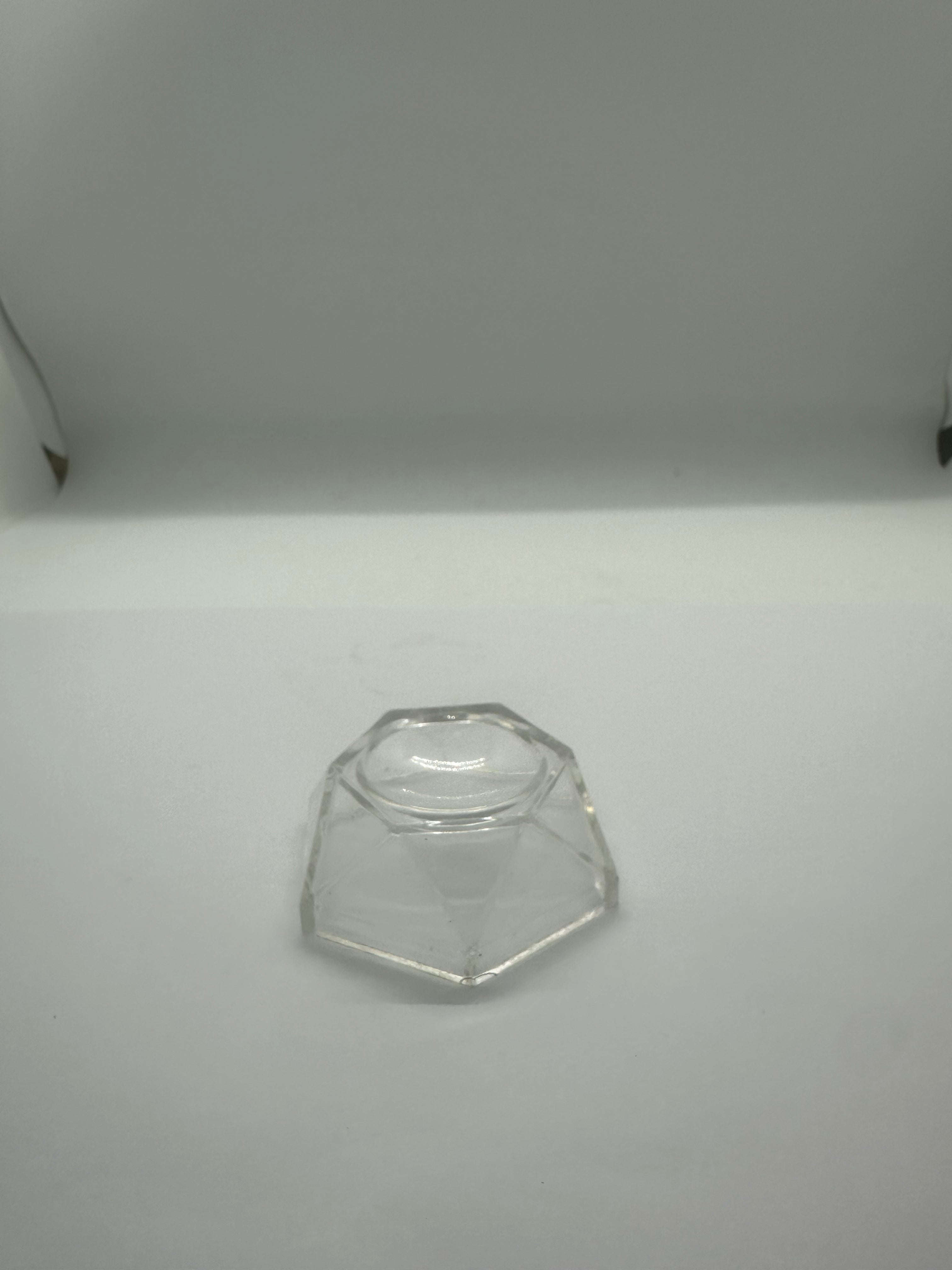 Clear plastic sphere holder 50mm