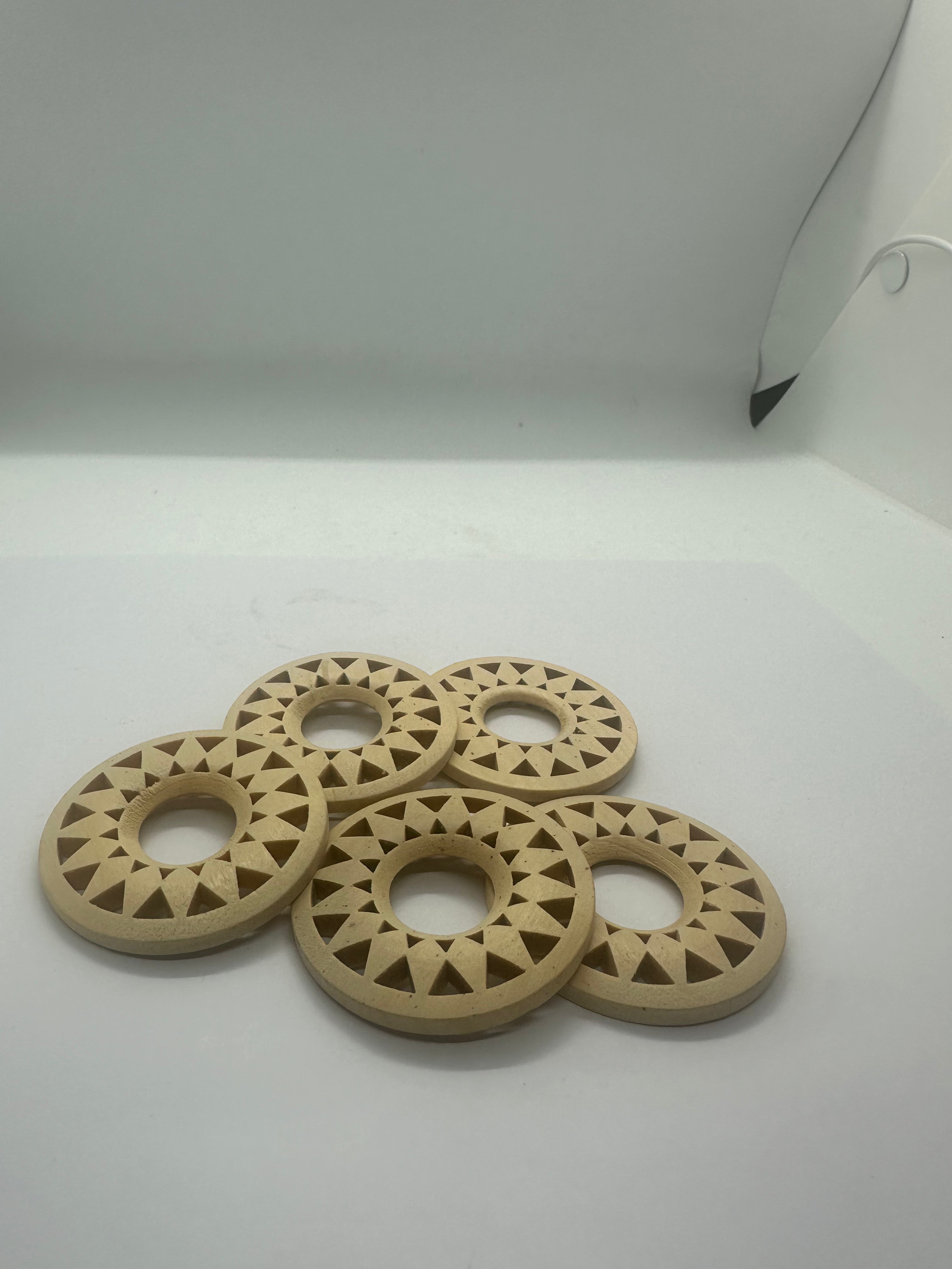 Wooden sphere holder 4g