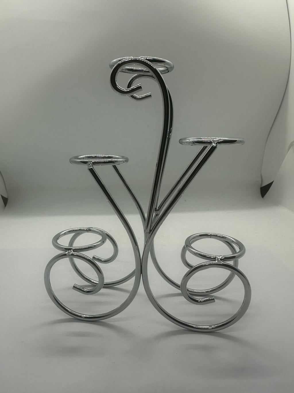 Metal sphere holder/ holds 5 spheres 134g