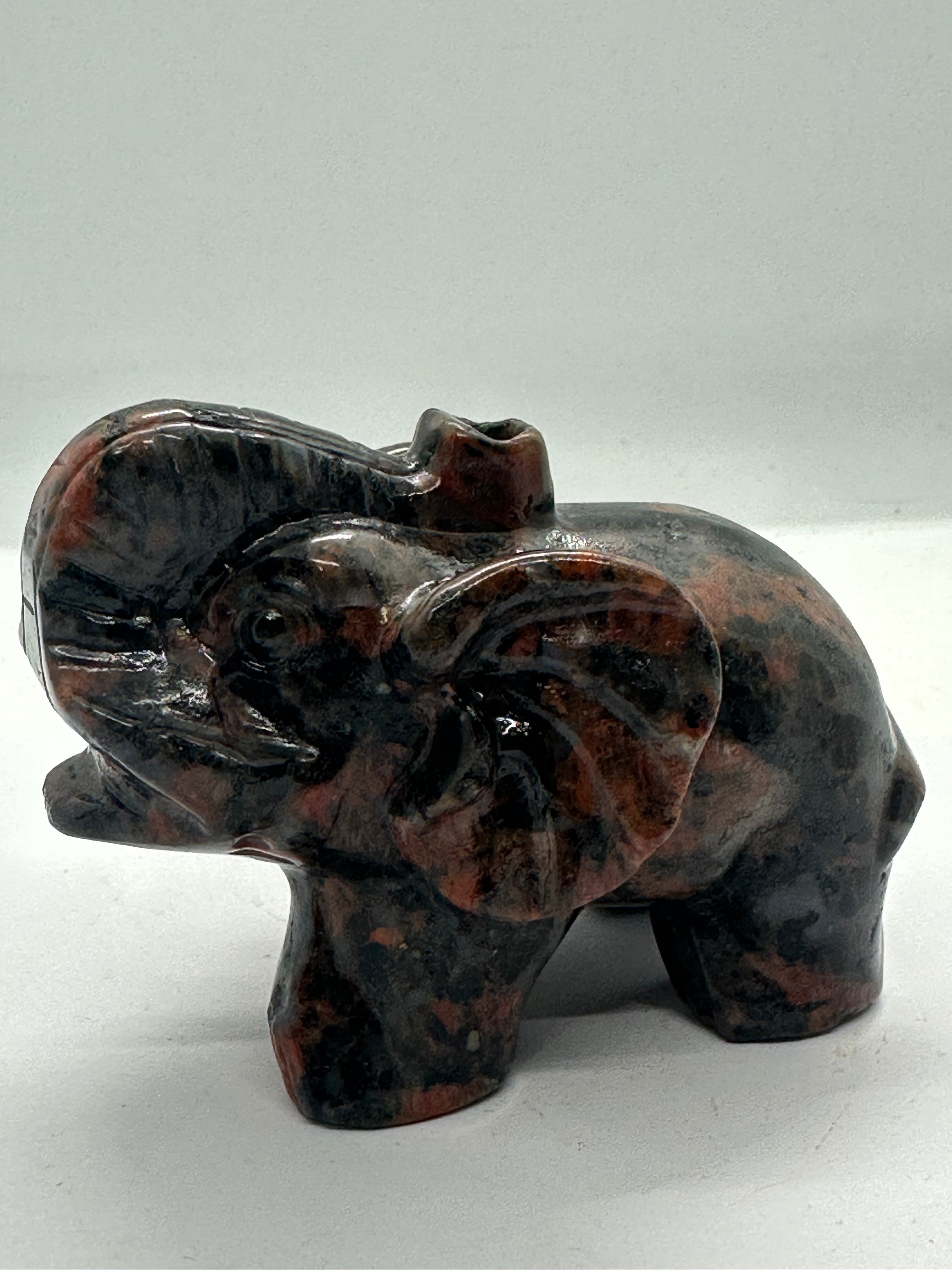 Red Que Sera Elephant Carving