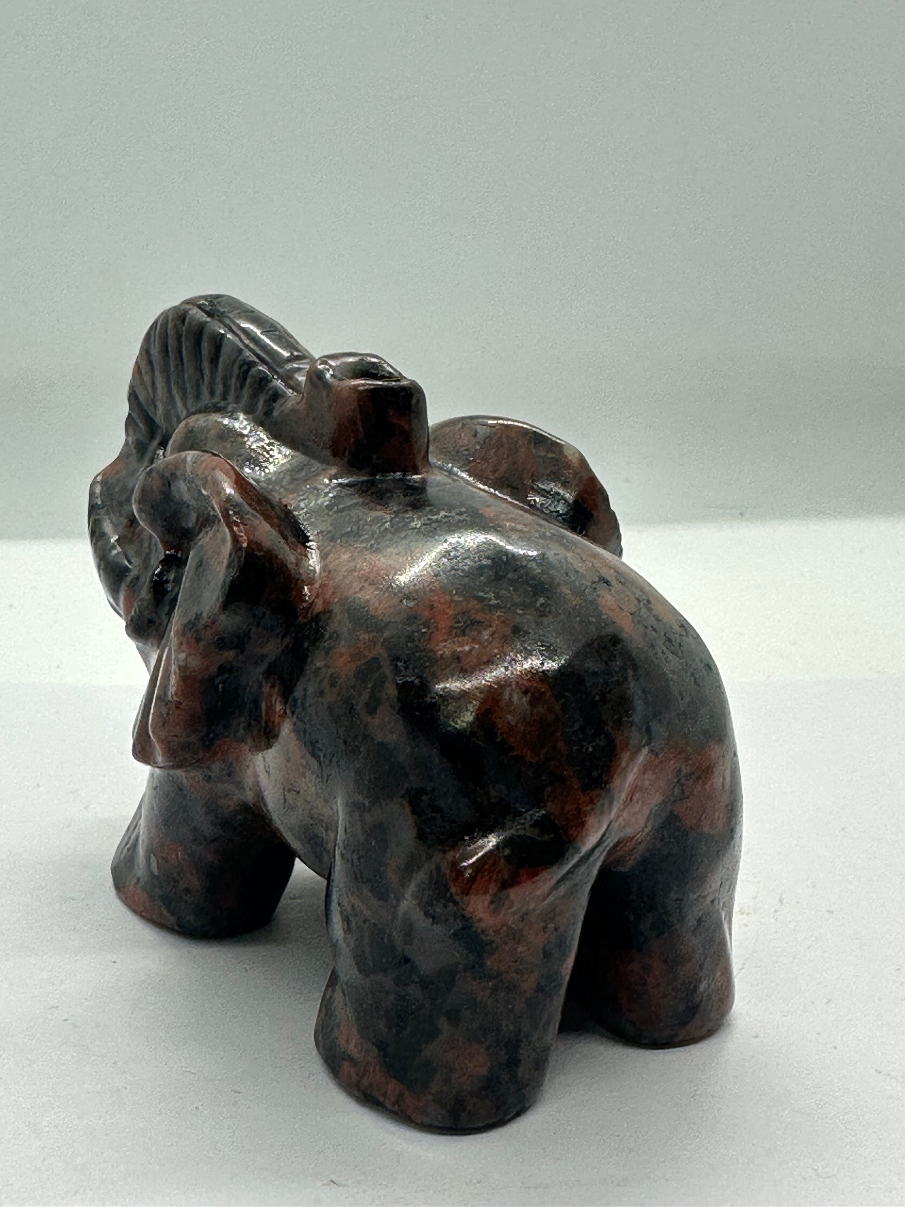 Red Que Sera Elephant Carving