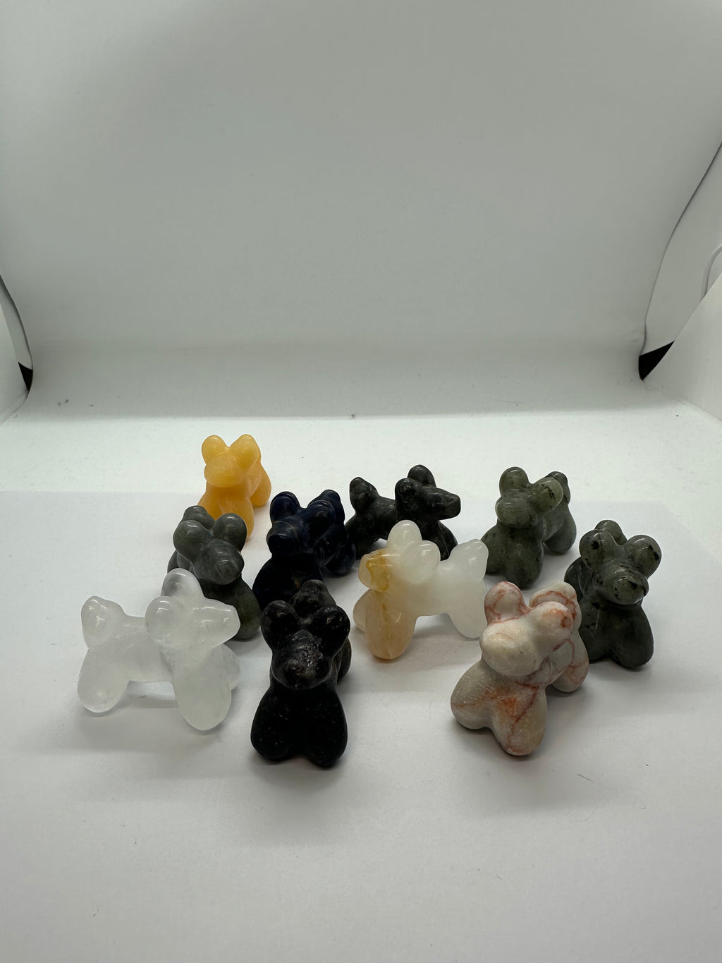 Crystal Balloon Dog Carving – 40g