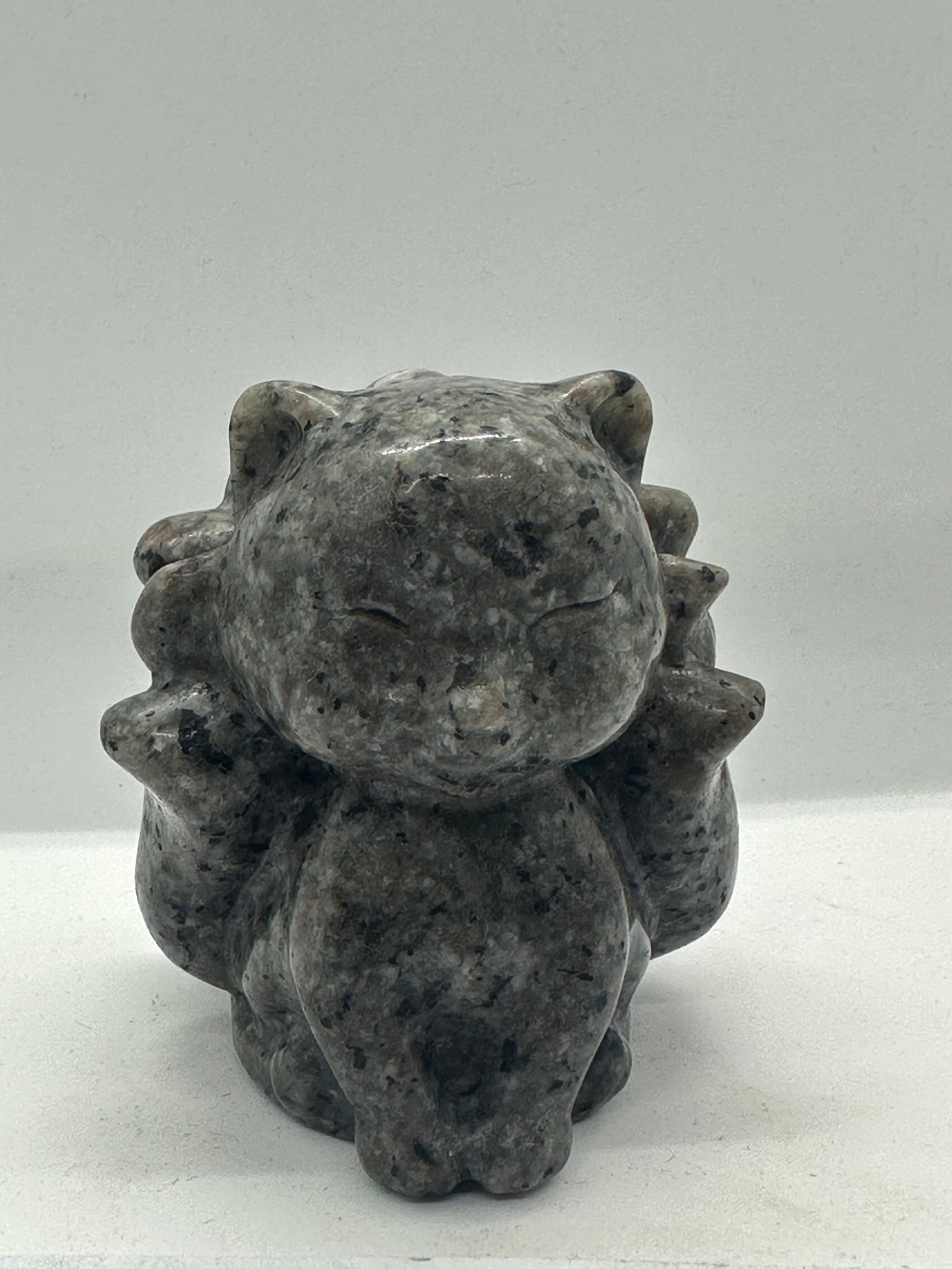 Yooperlite Nine-Tailed Fox – 597g
