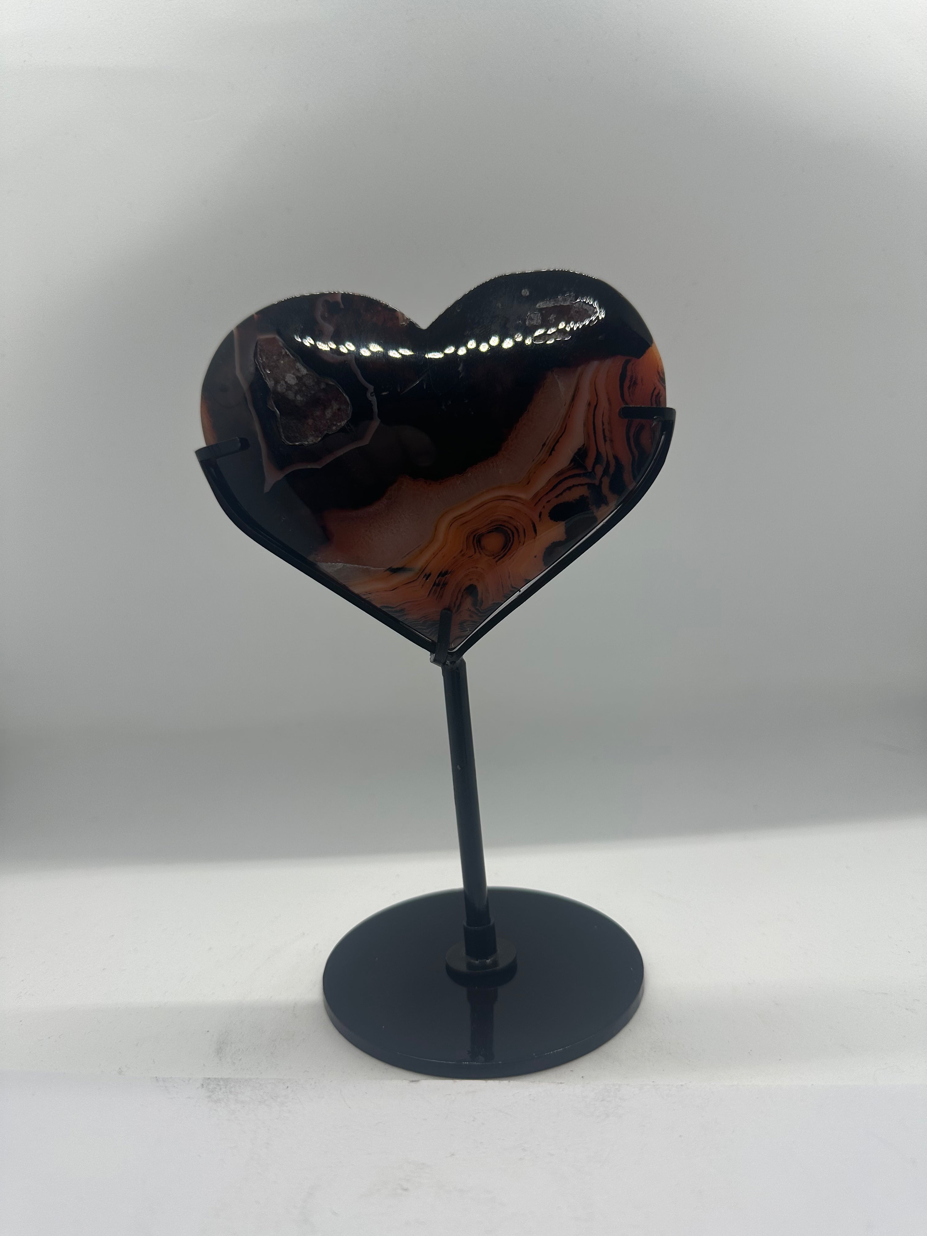 Sardonyx Heart on Custom Stand – 395g