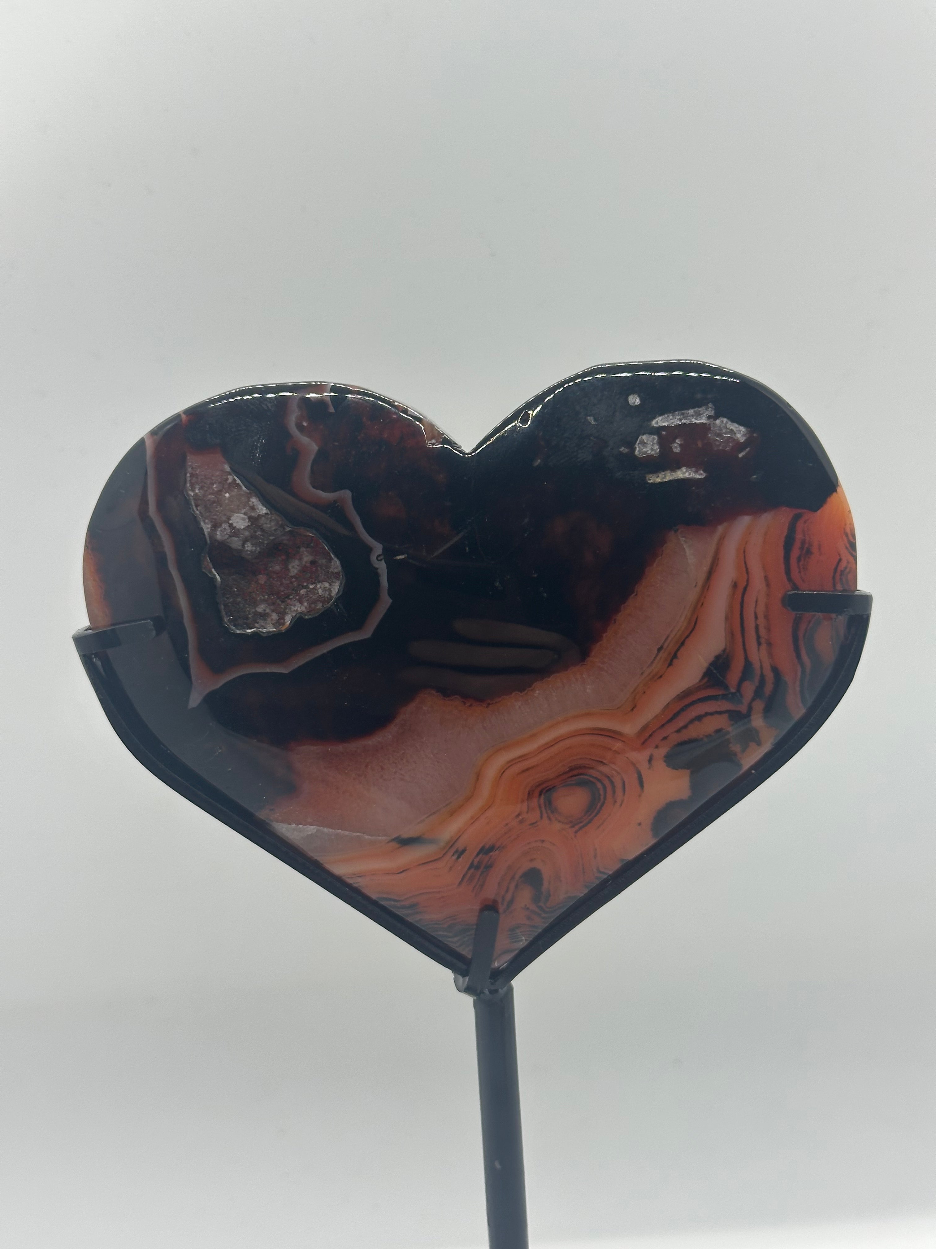 Sardonyx Heart on Custom Stand – 395g