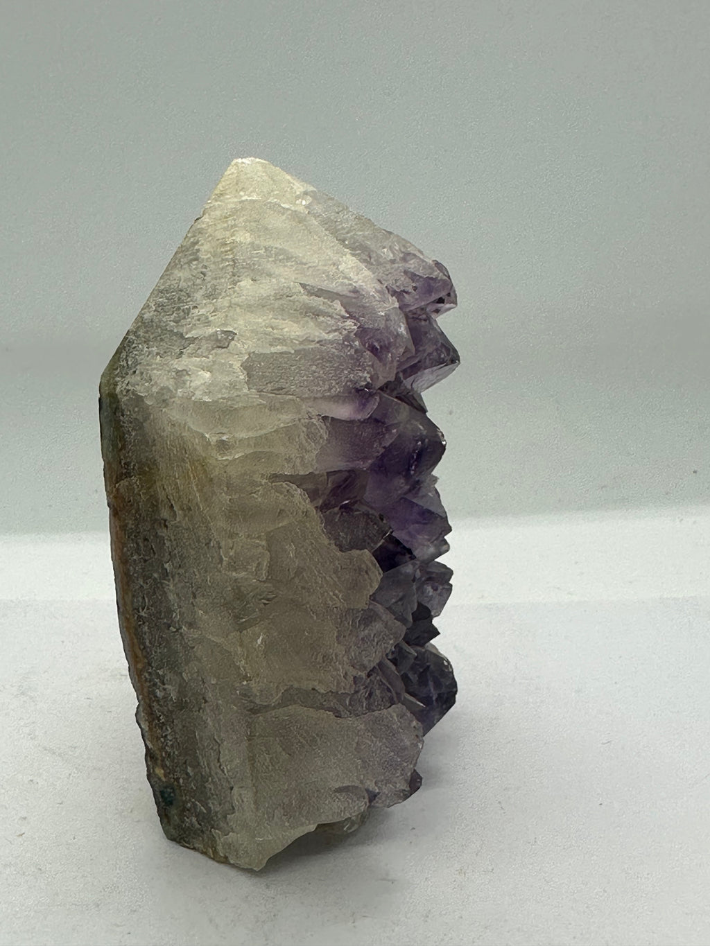 Raw amethyst tower 430g