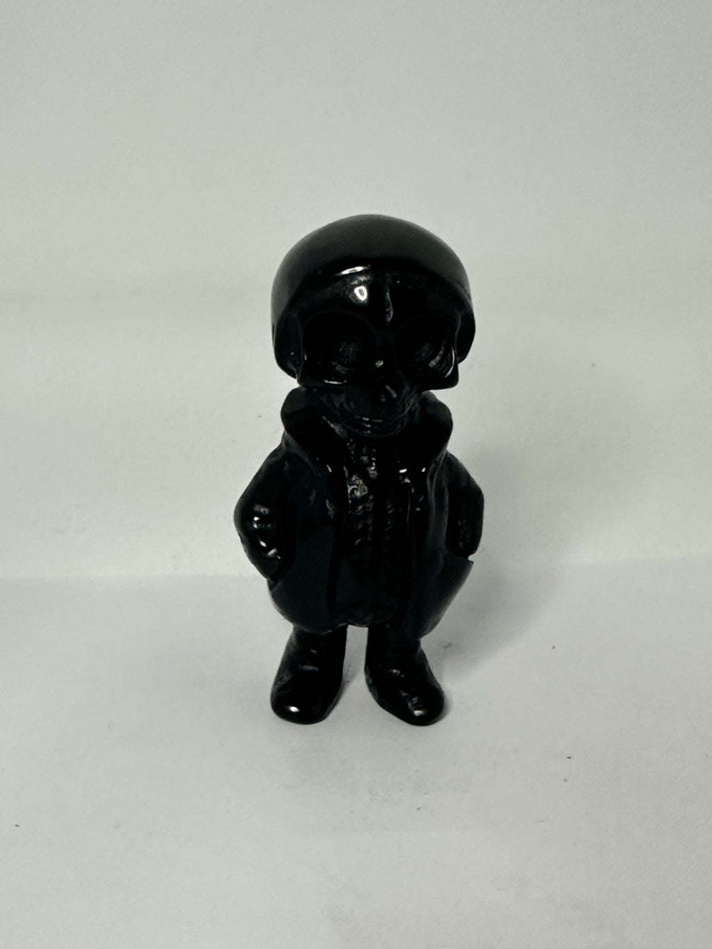 Obsidian Skull Carving