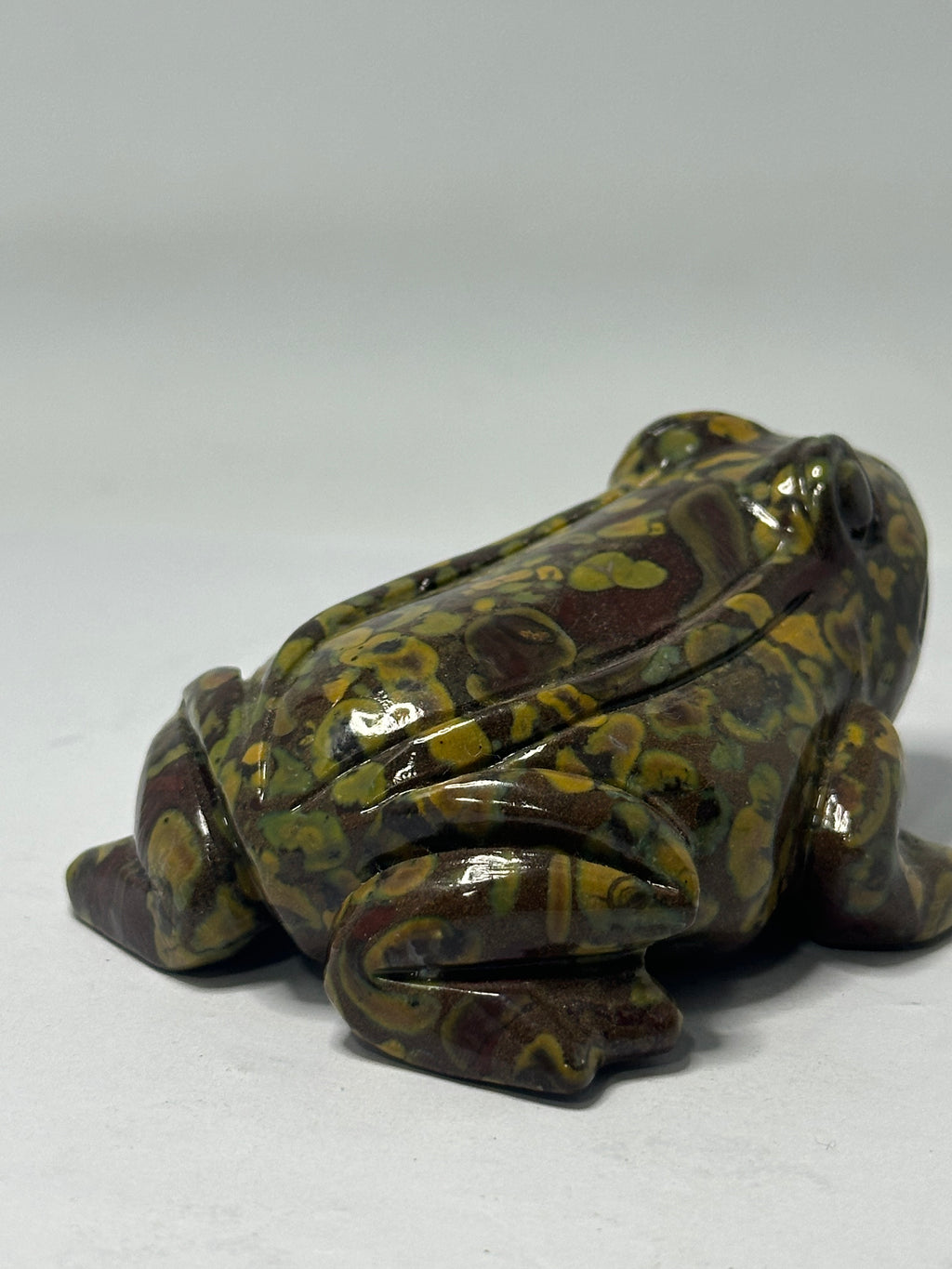 Bamboo jasper frog carving