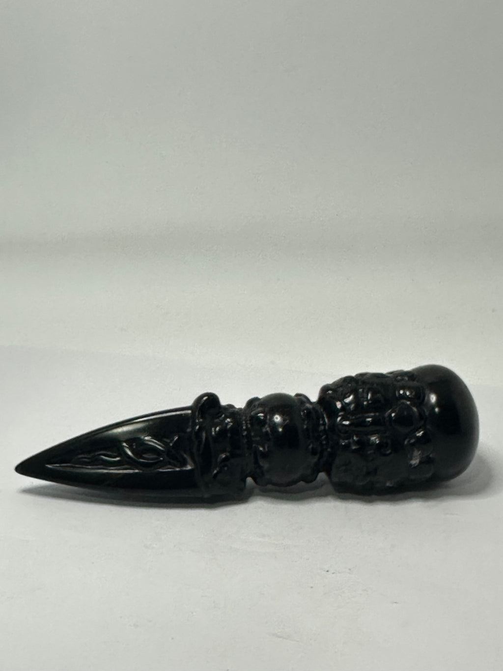 Black obsidian dagger
