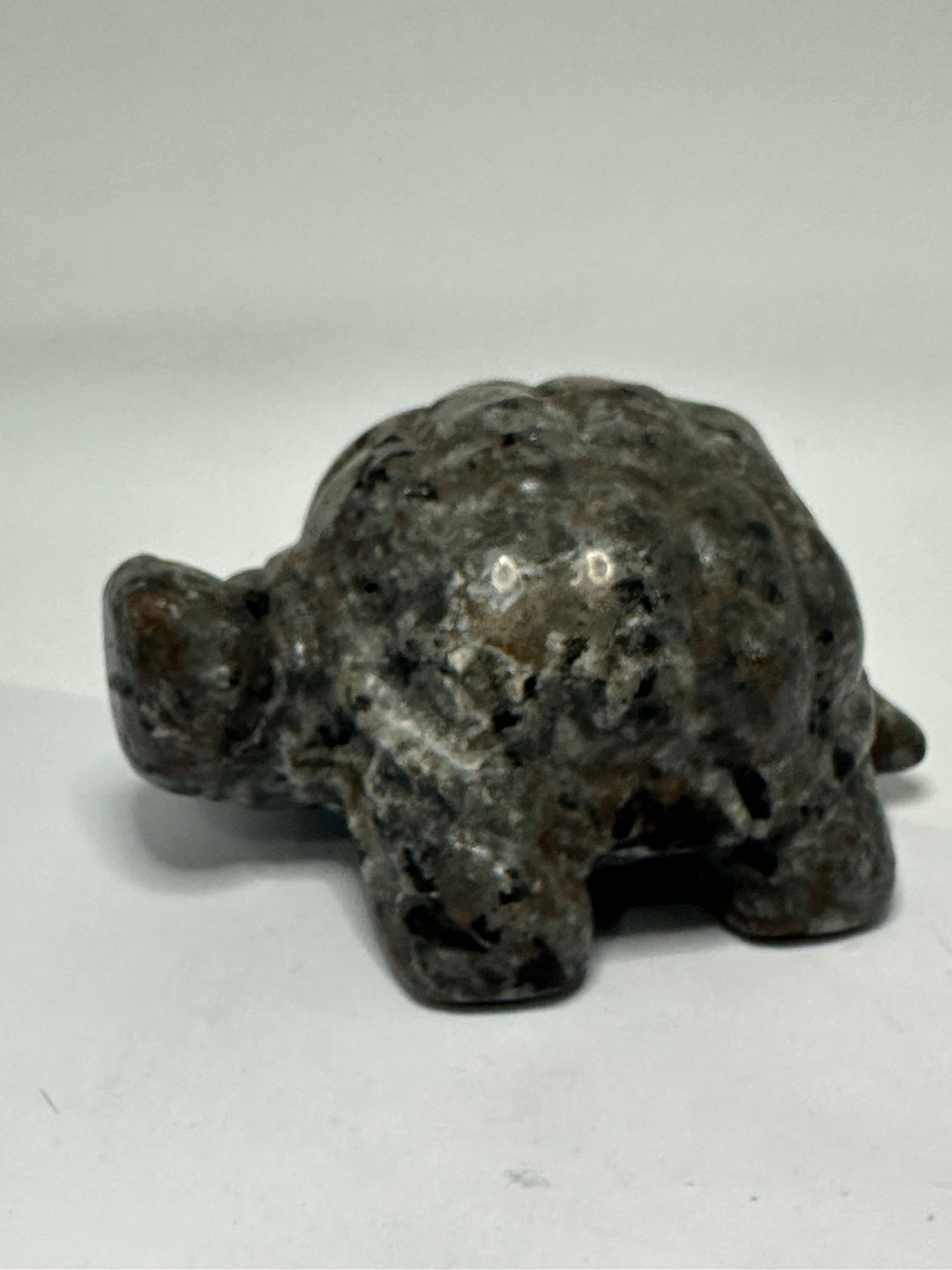 Yooperlite turtle carving