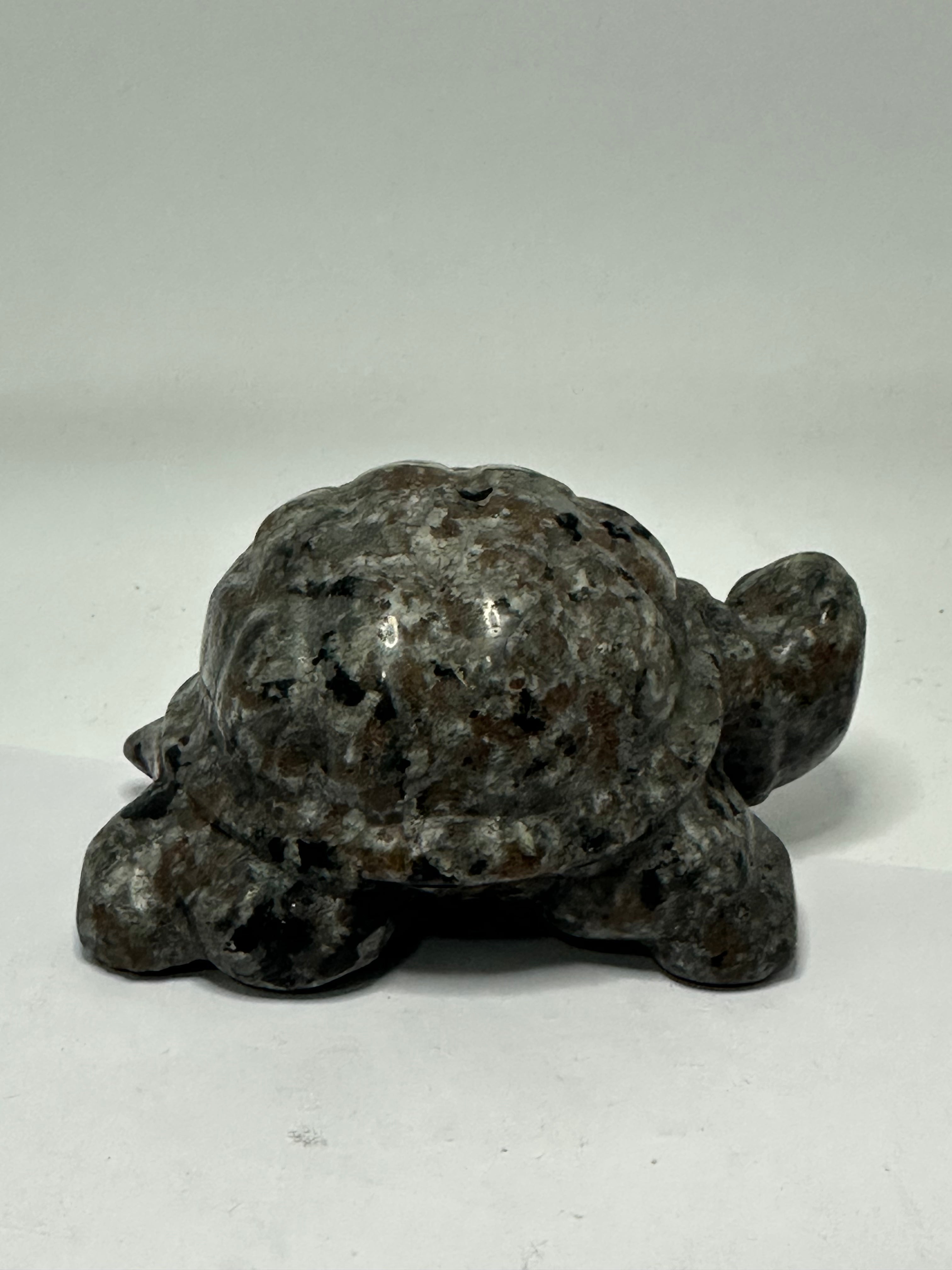 Yooperlite turtle carving