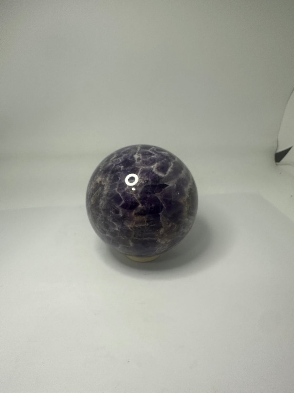 Dream Amethyst Sphere 706g – 80mm Diameter