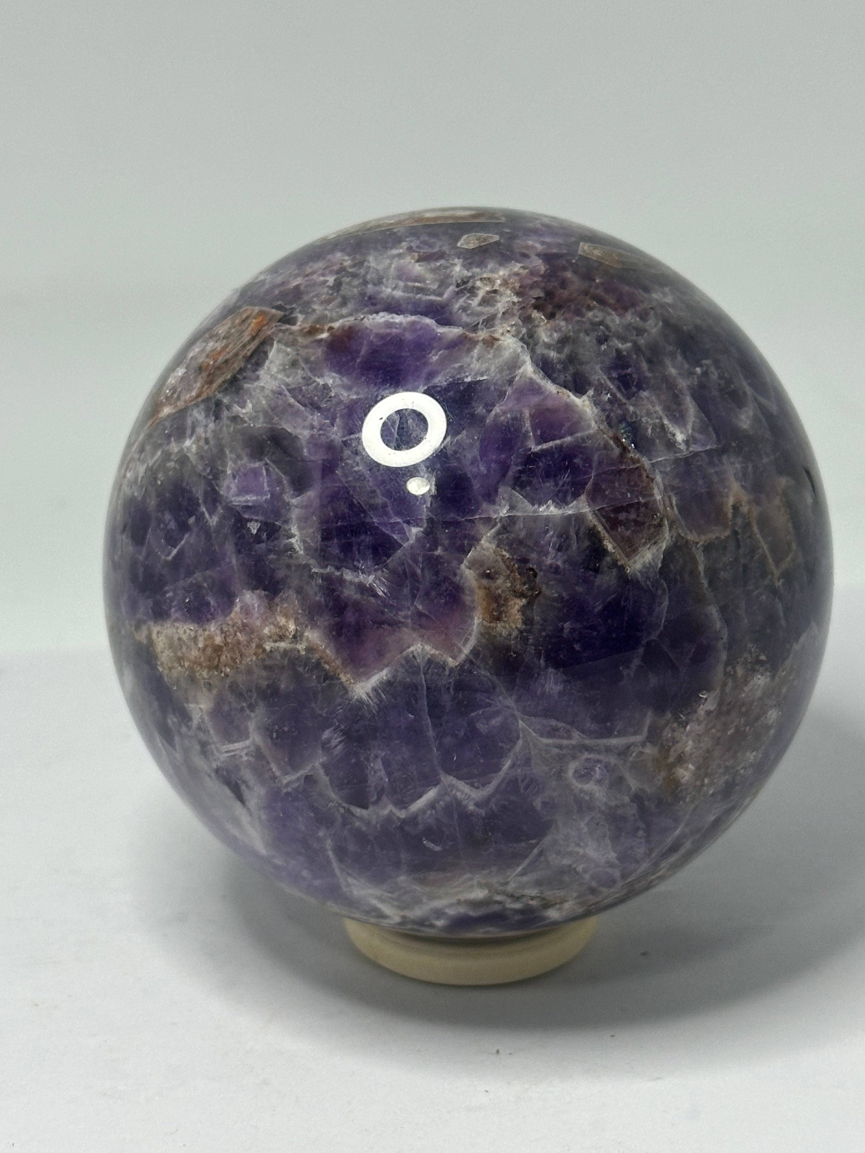 Dream Amethyst Sphere 706g – 80mm Diameter