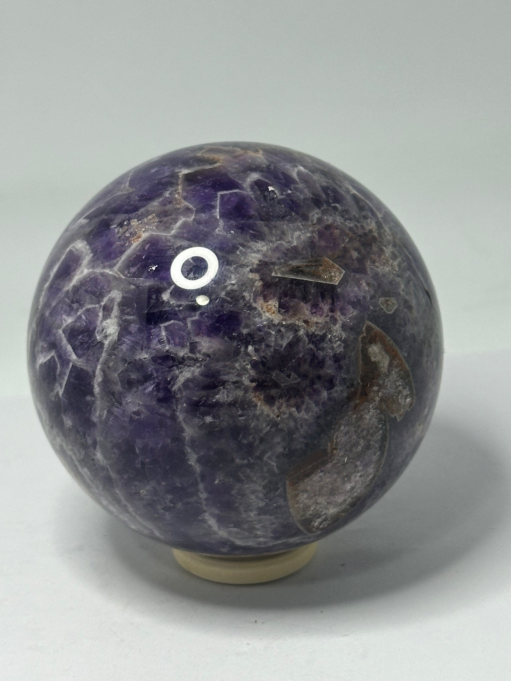 Dream Amethyst Sphere 706g – 80mm Diameter