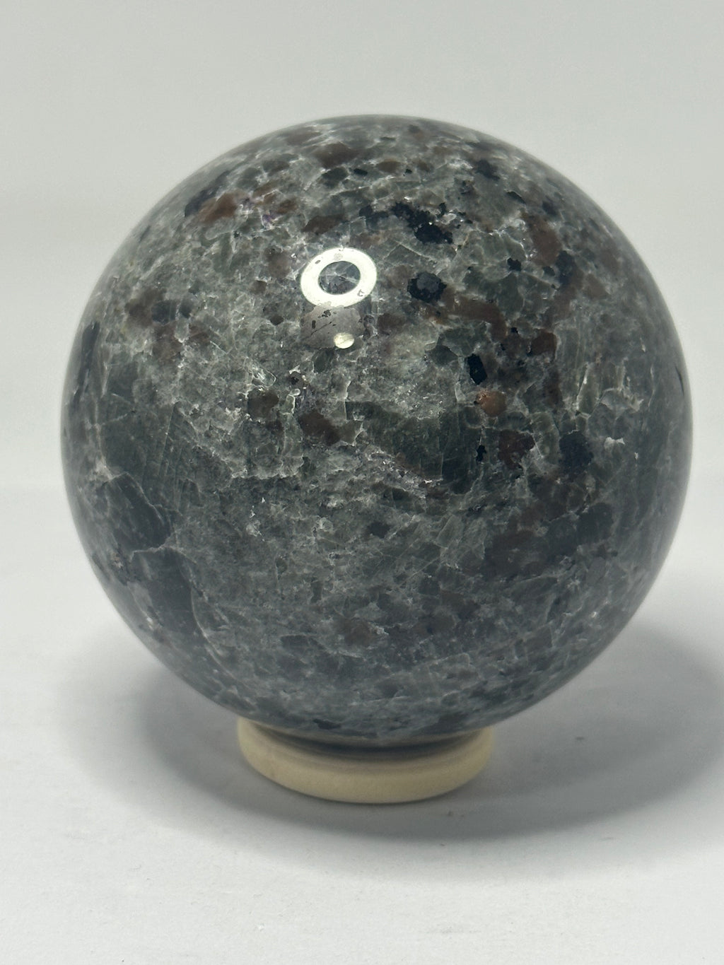 Yooperlite Sphere 463g – 70mm Diameter