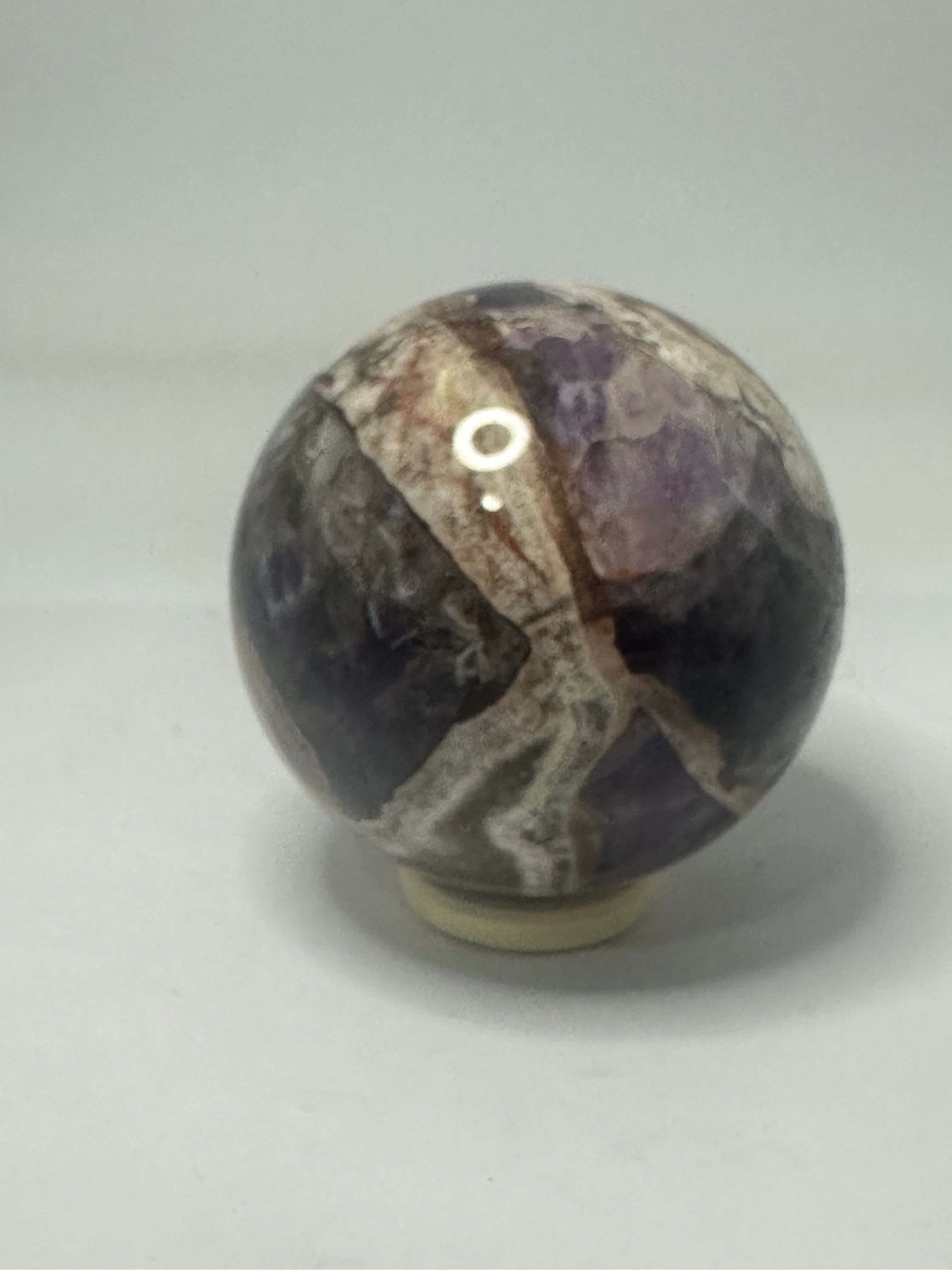 Dream Amethyst Sphere 411g – 68mm Diameter