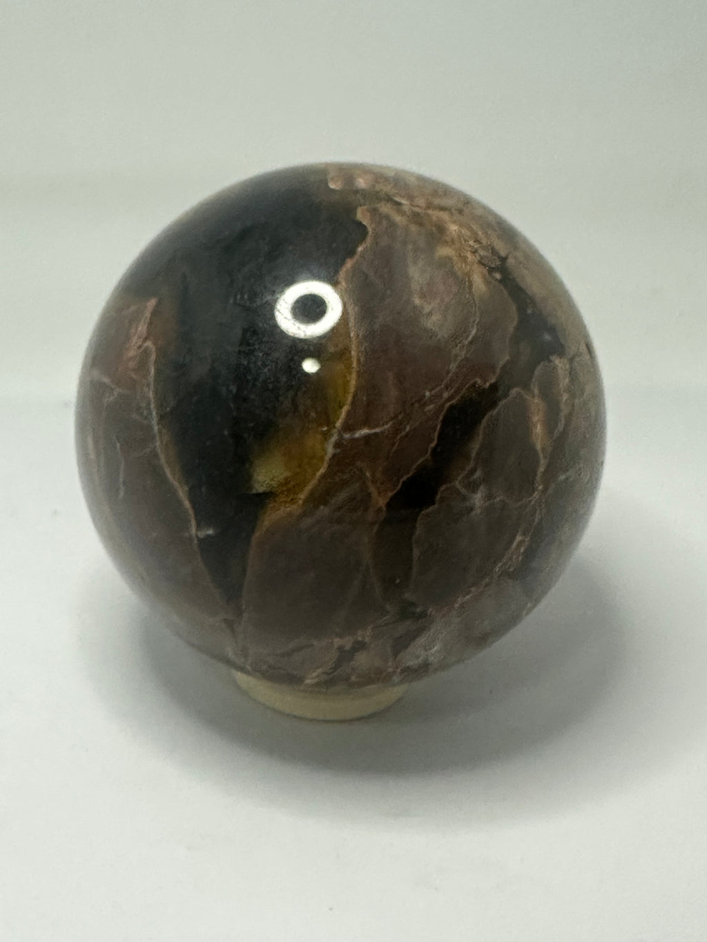 Football Agate Sphere 575g – 75mm Diameter