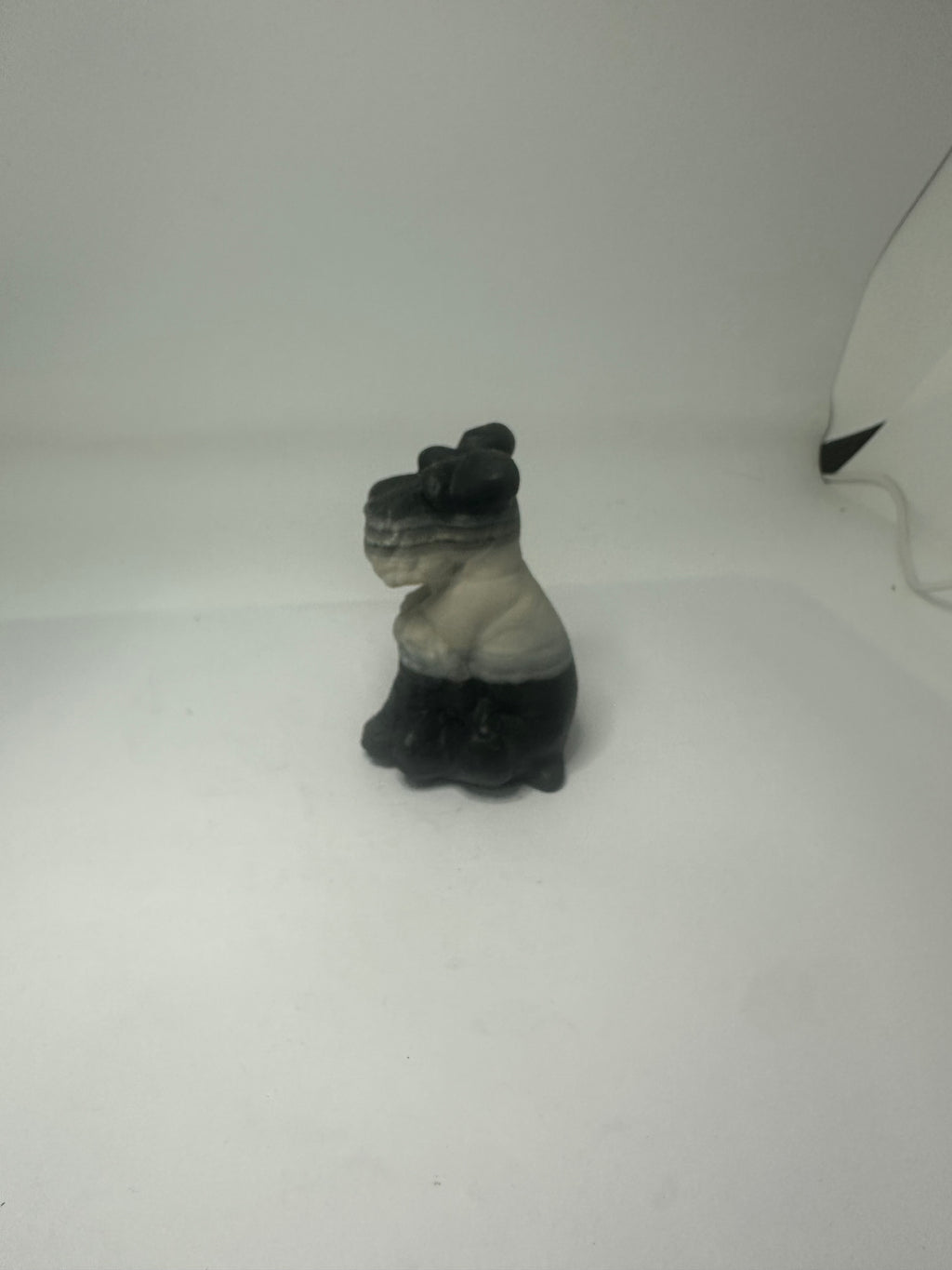 Yin Yang Dog Carving 172g – 80mm High