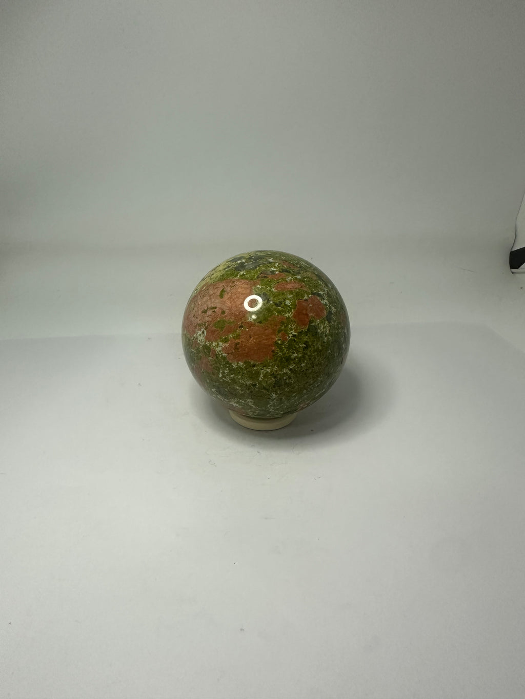 Unakite Sphere 443g – 67mm Diameter