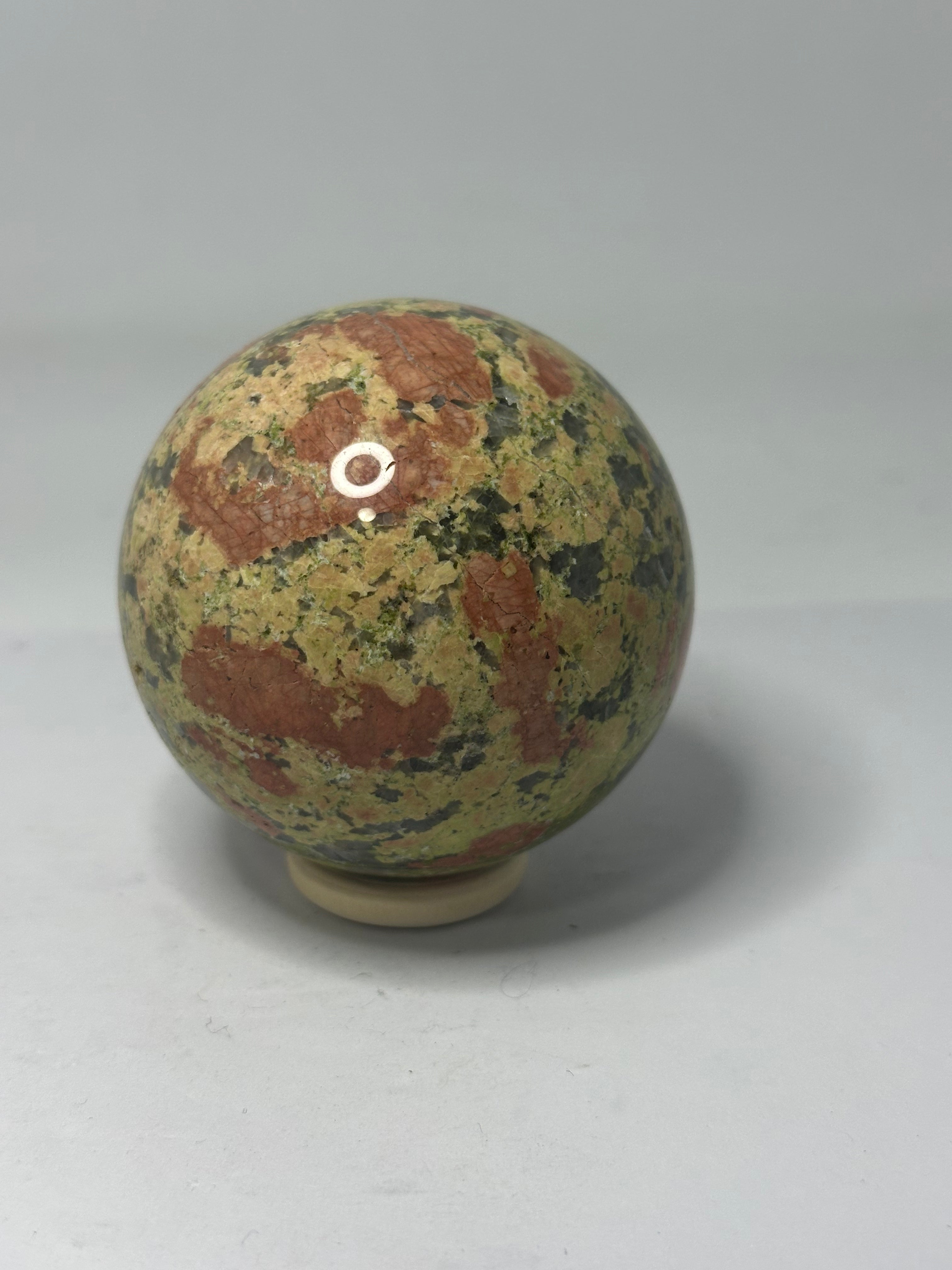 Unakite Sphere 443g – 67mm Diameter