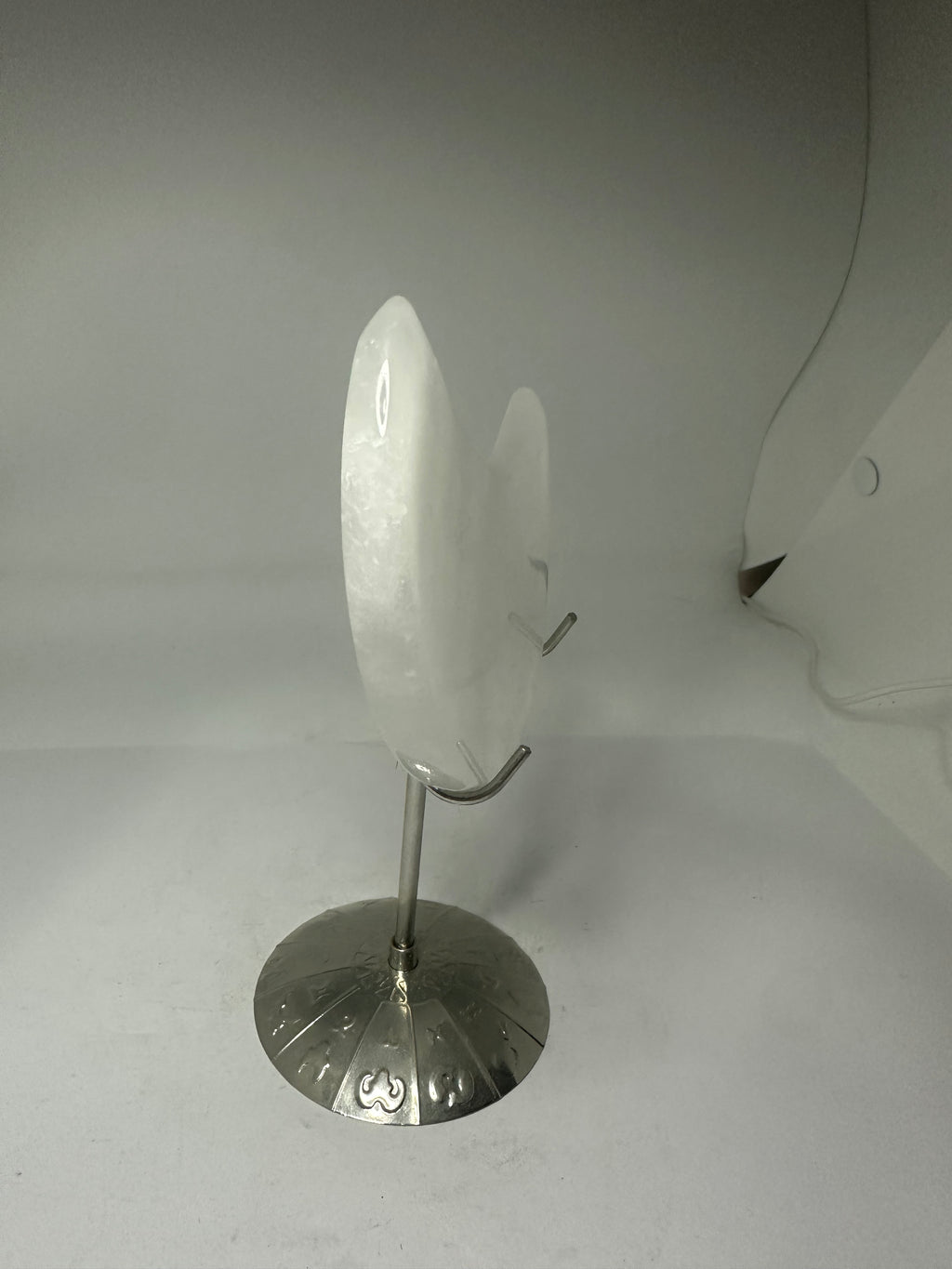 Clear Quartz Moon Carving – 126g
