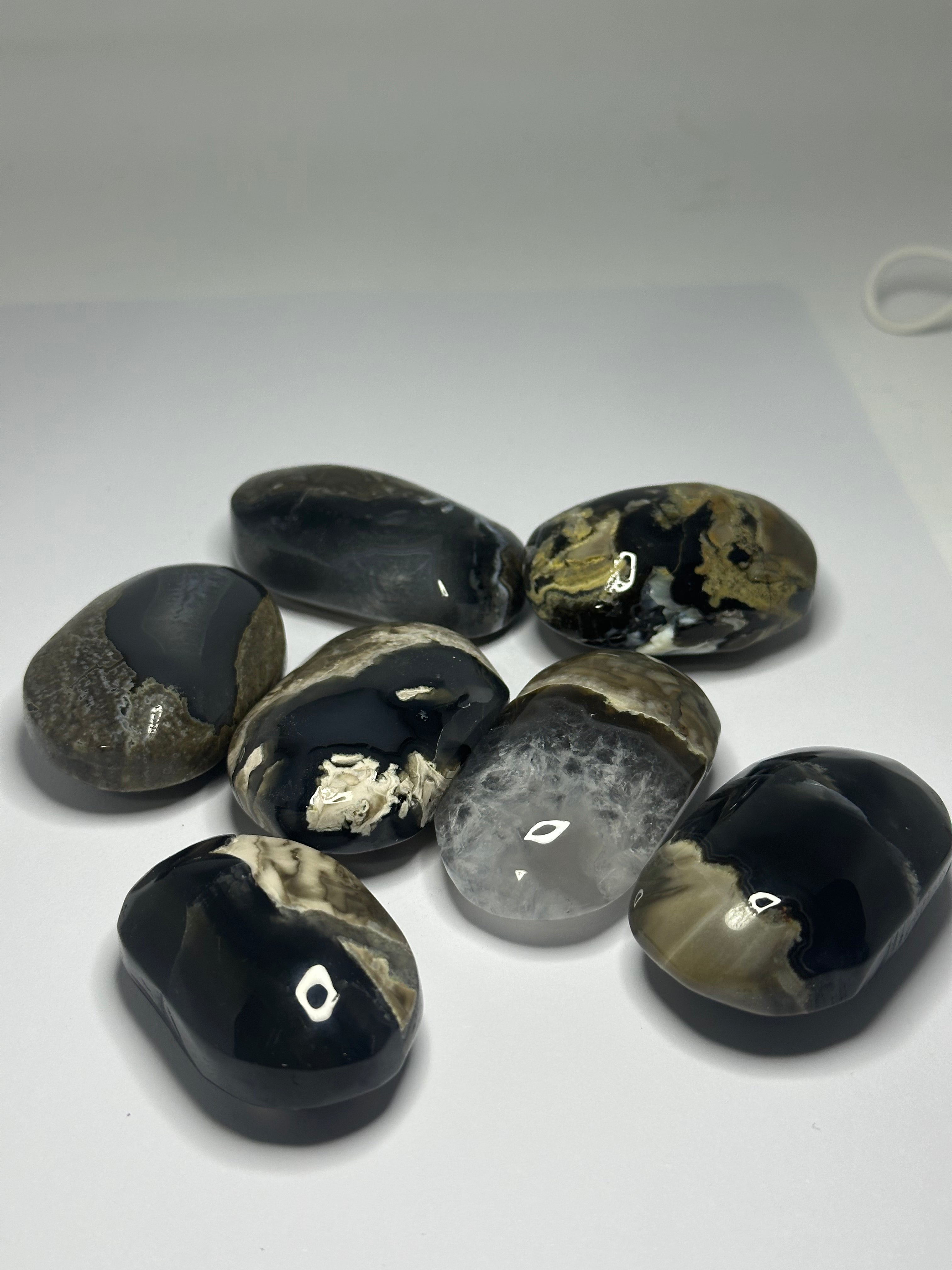 Volcanic Agate Palm Stone – 65g