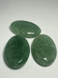 Green Aventurine Palm Stone – 47g