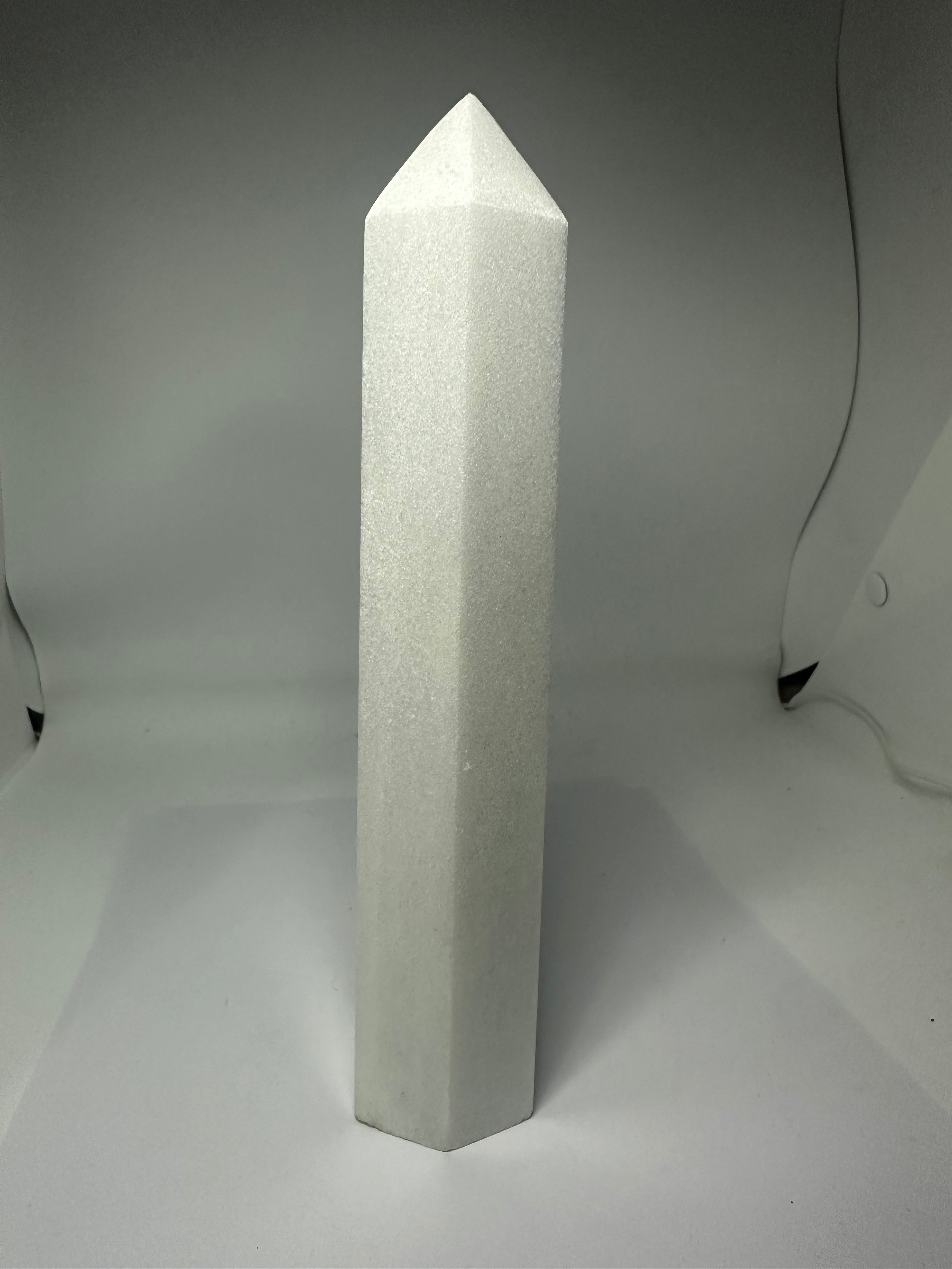 White Jade Tower – 970g