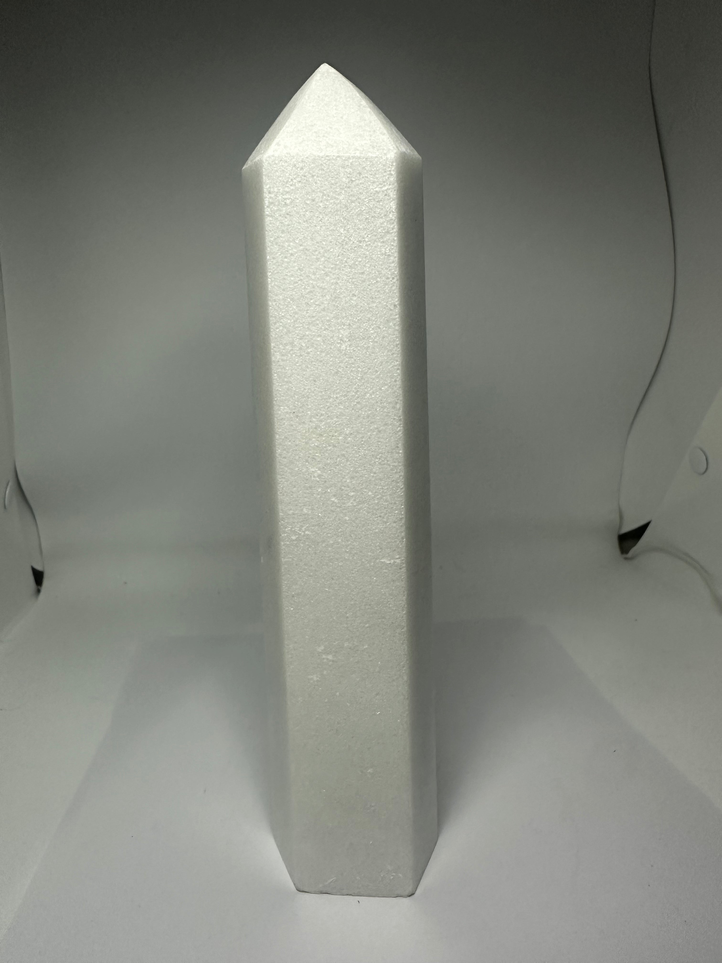 White Jade Tower – 970g