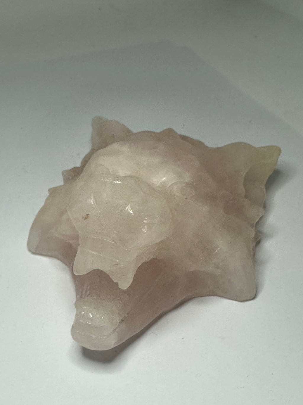 Rose Quartz Wolf Head Carving – 525g