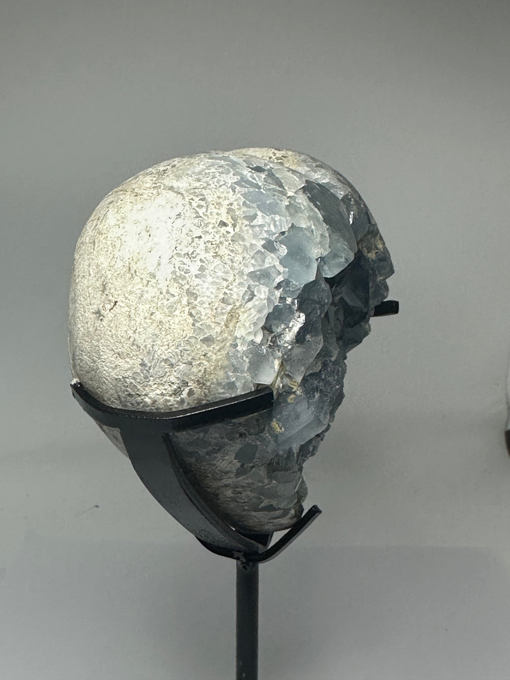 Celestine Heart with Open Druzy Face on Custom Stand – 1.41kg