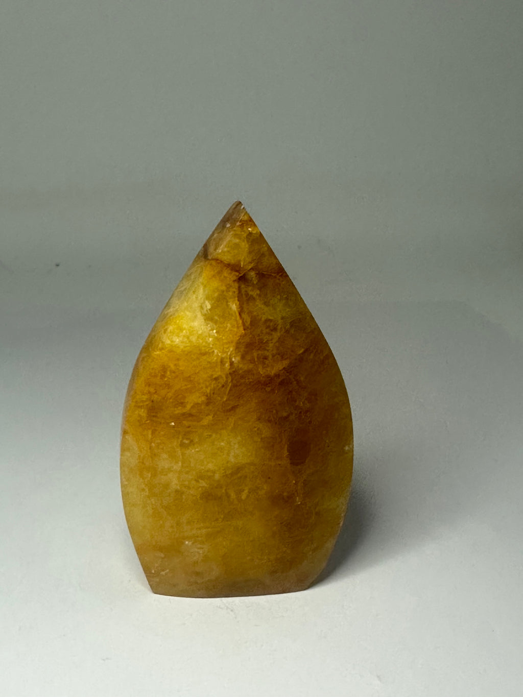 Golden Healer Teardrop Carving – 88g