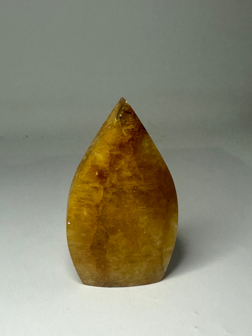 Golden Healer Teardrop Carving – 88g