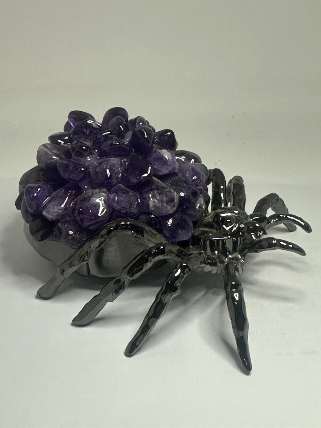 Amethyst Tumble Spider with Metal Body – 278g