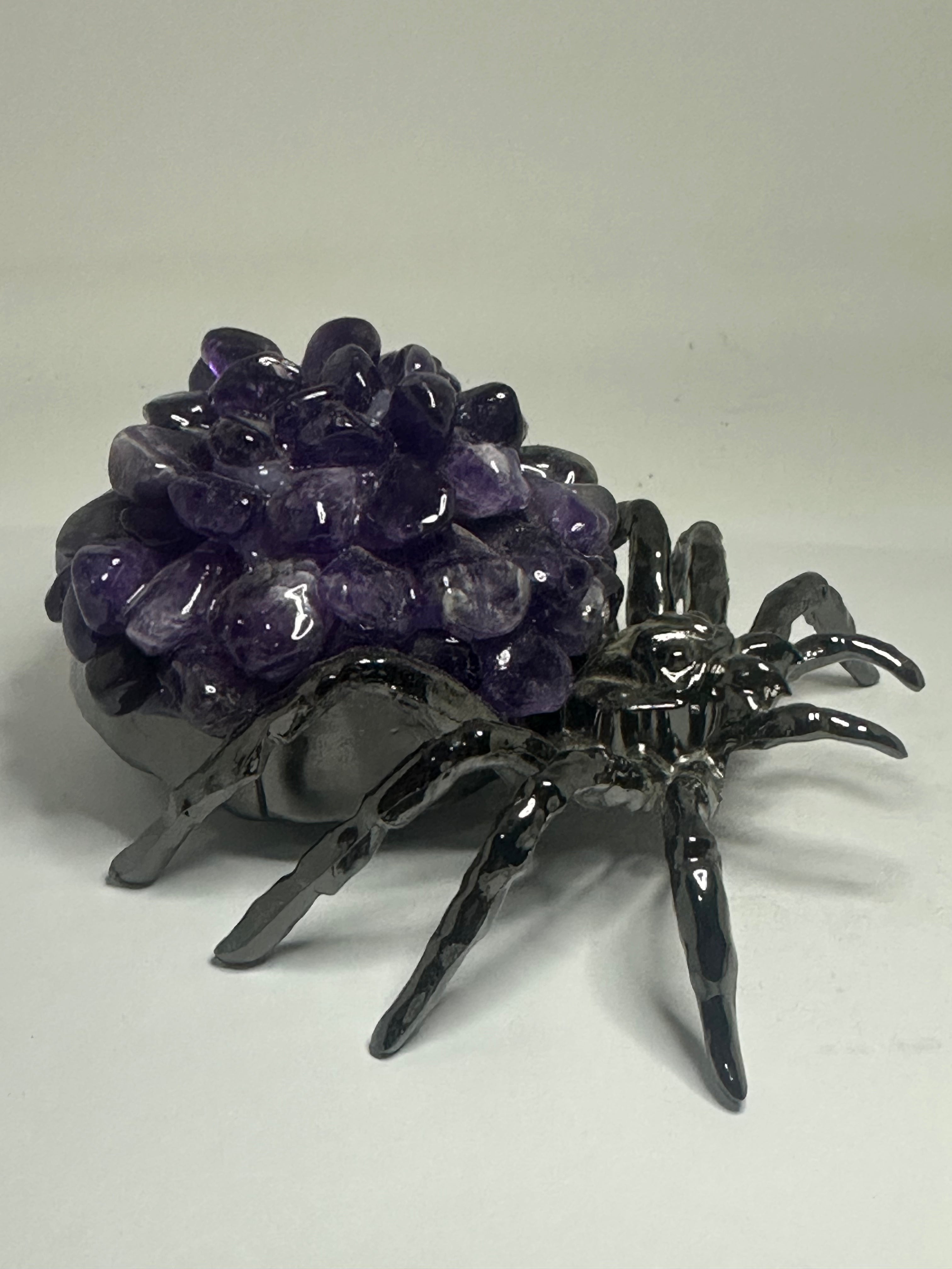 Amethyst Tumble Spider with Metal Body – 278g