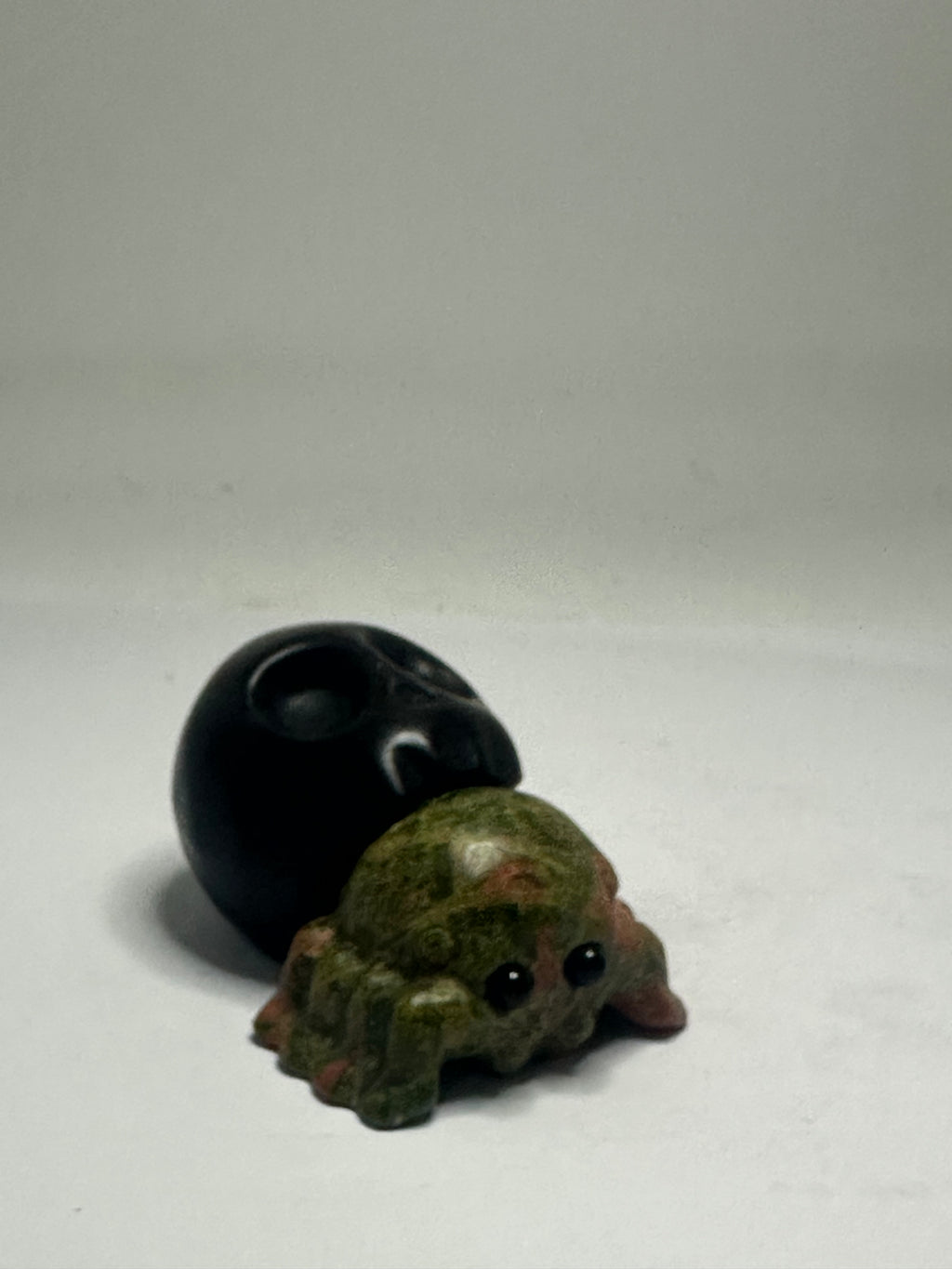 Unakite Spider with Silver Obsidian Skull Body – 93g