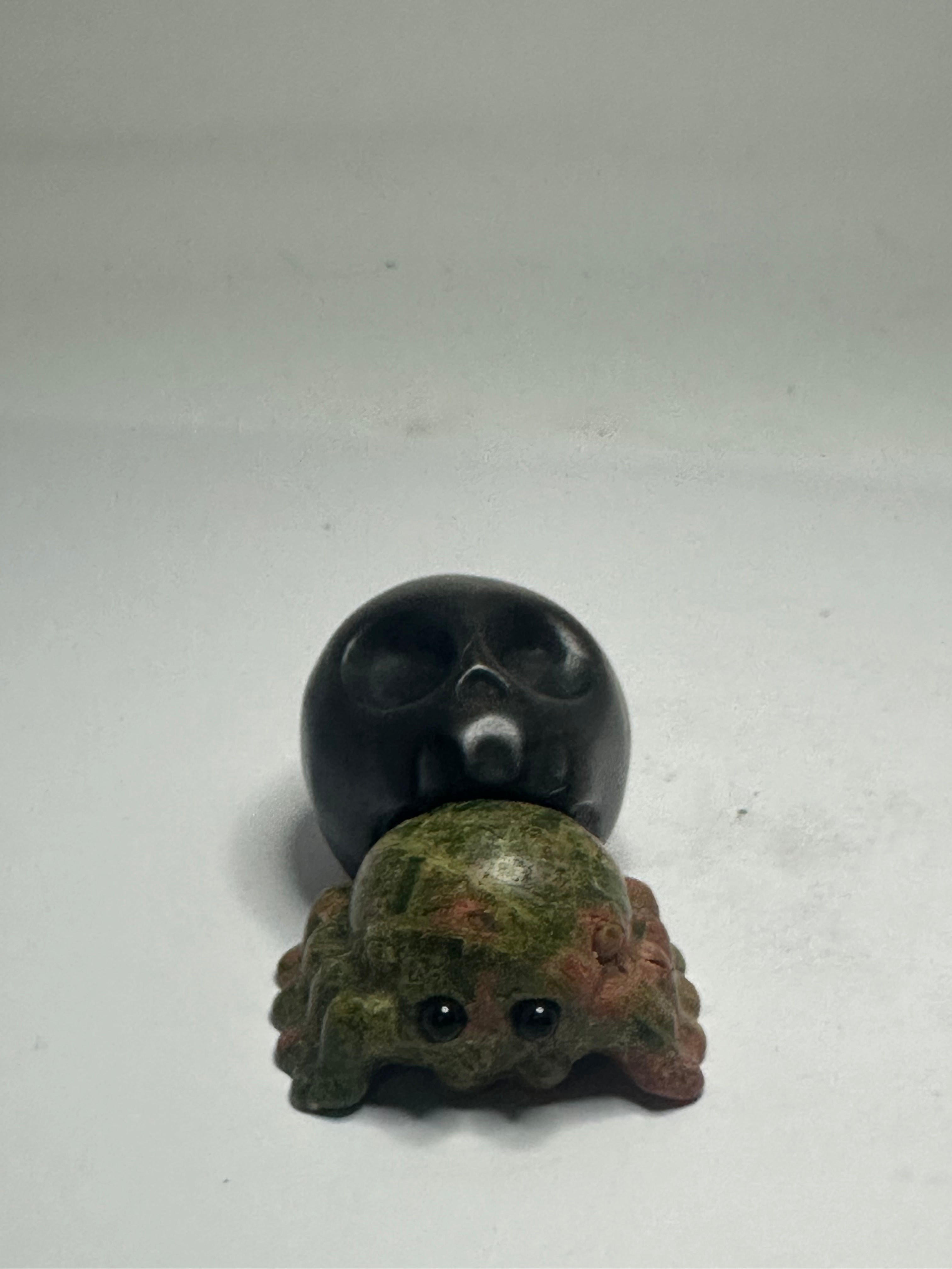Unakite Spider with Silver Obsidian Skull Body – 93g