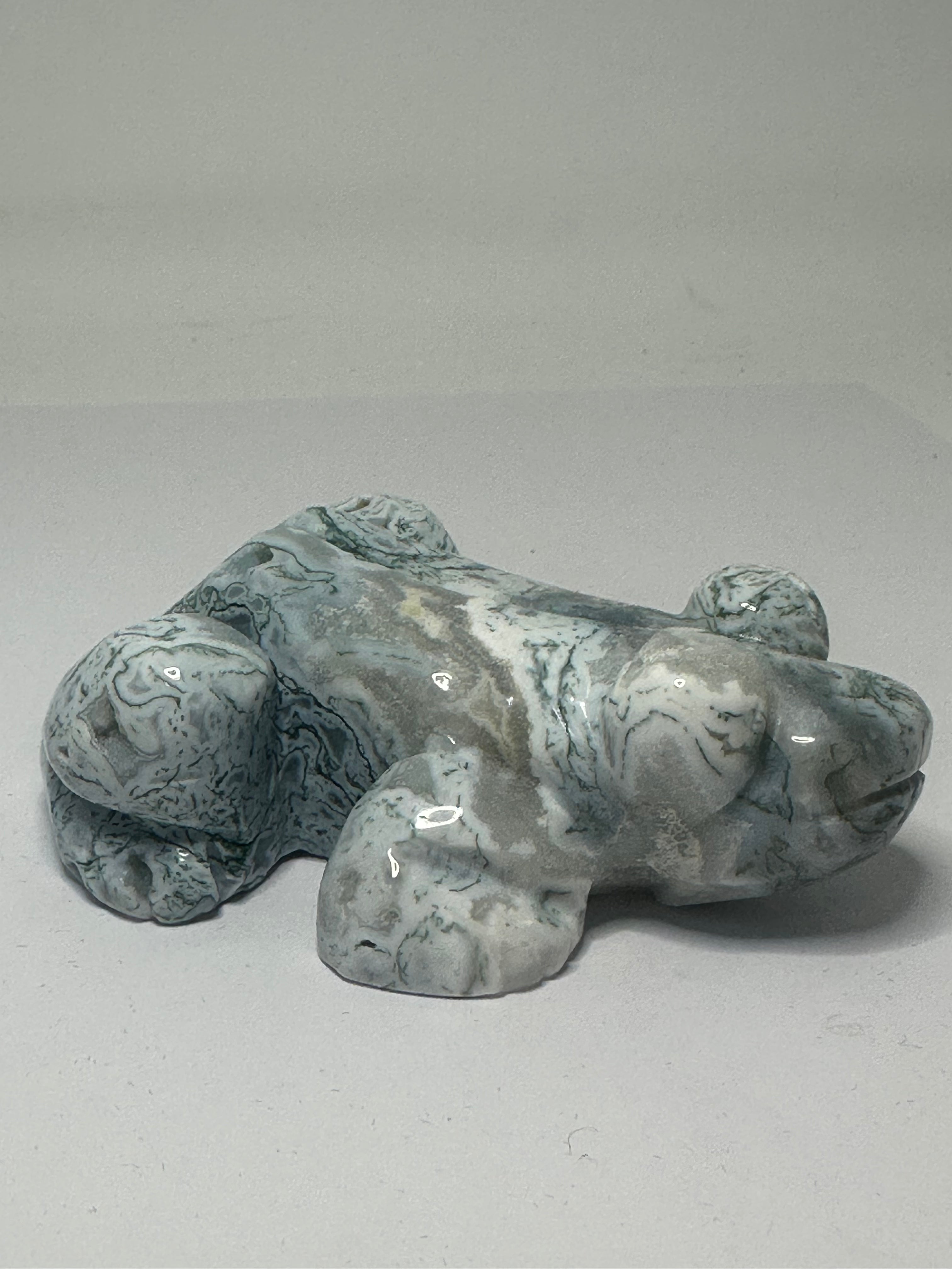 Moss Agate Frog Carving – 256g