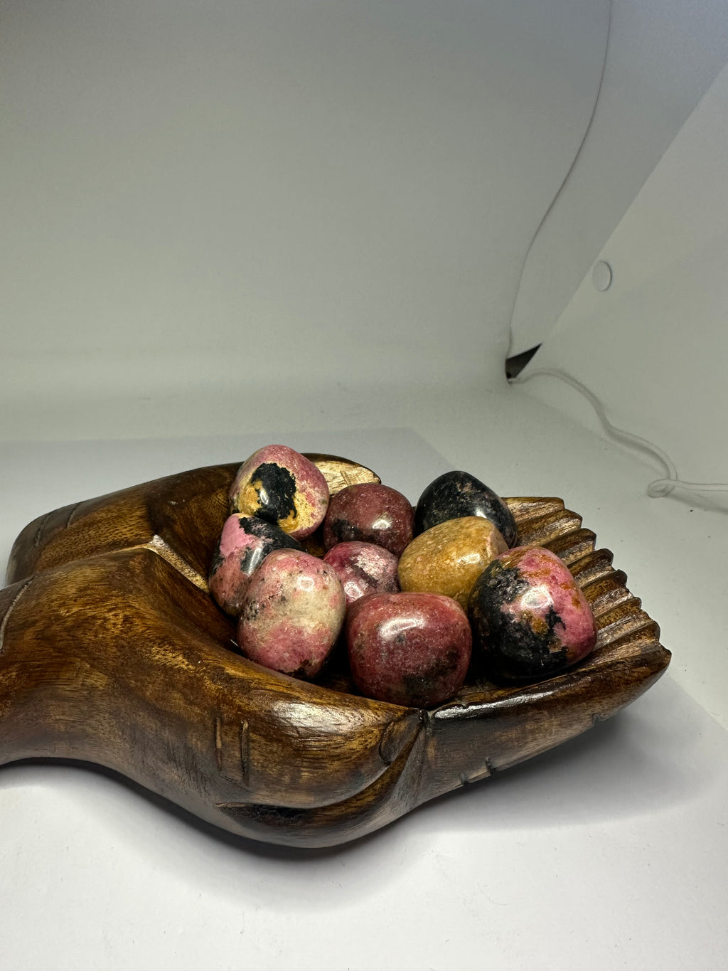 Rhodonite Large Tumble – 36g–49g
