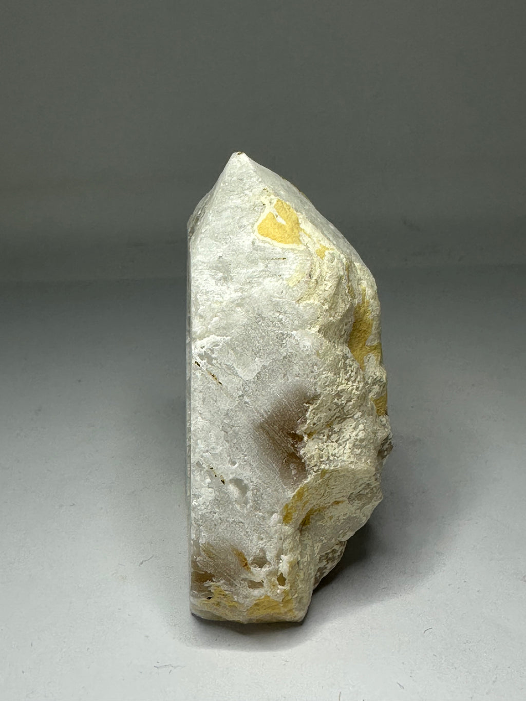 Raw Druzy Quartz Freeform – 204g