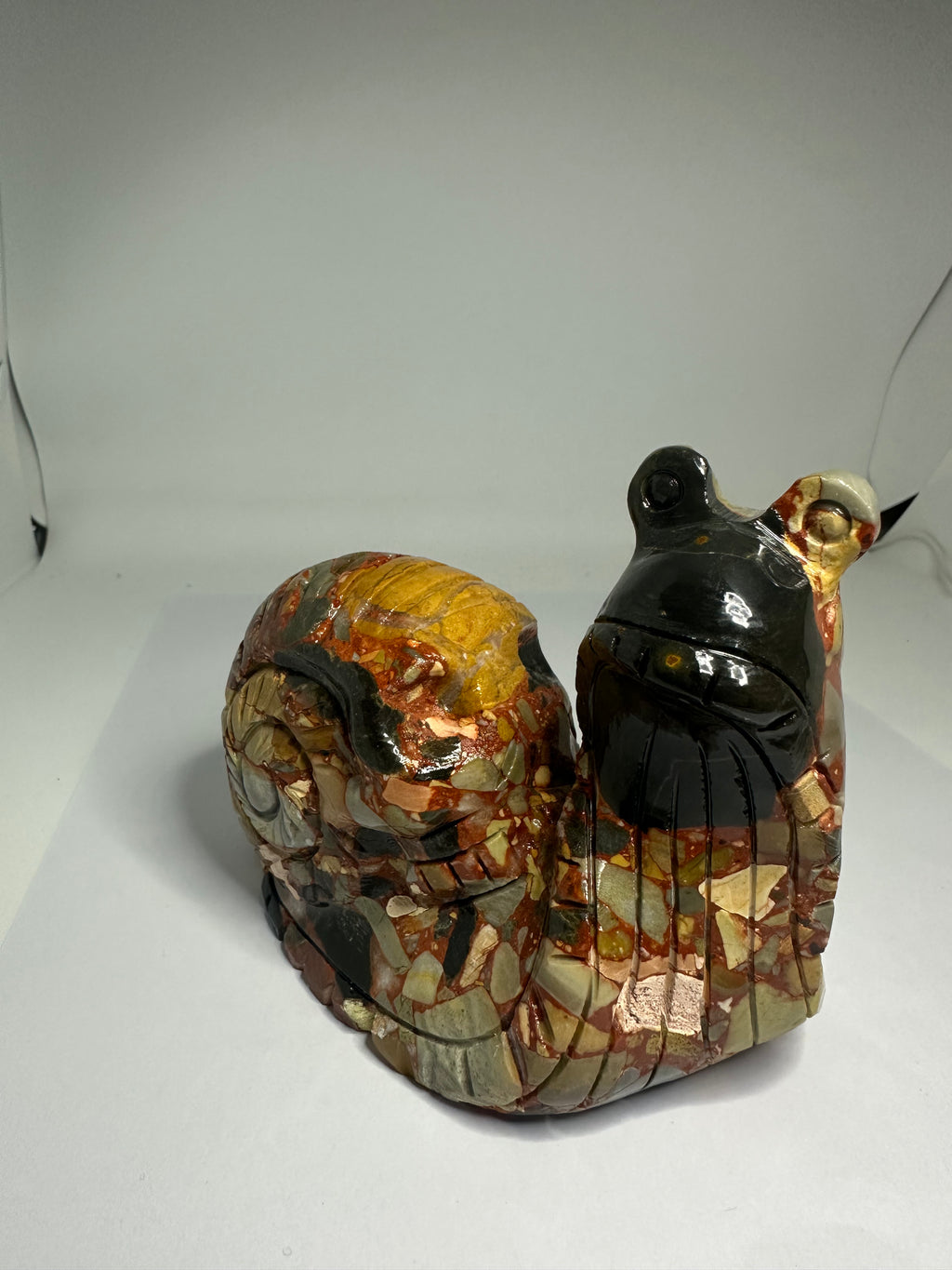 Longken Jade Snail & Skull Carving – 586g