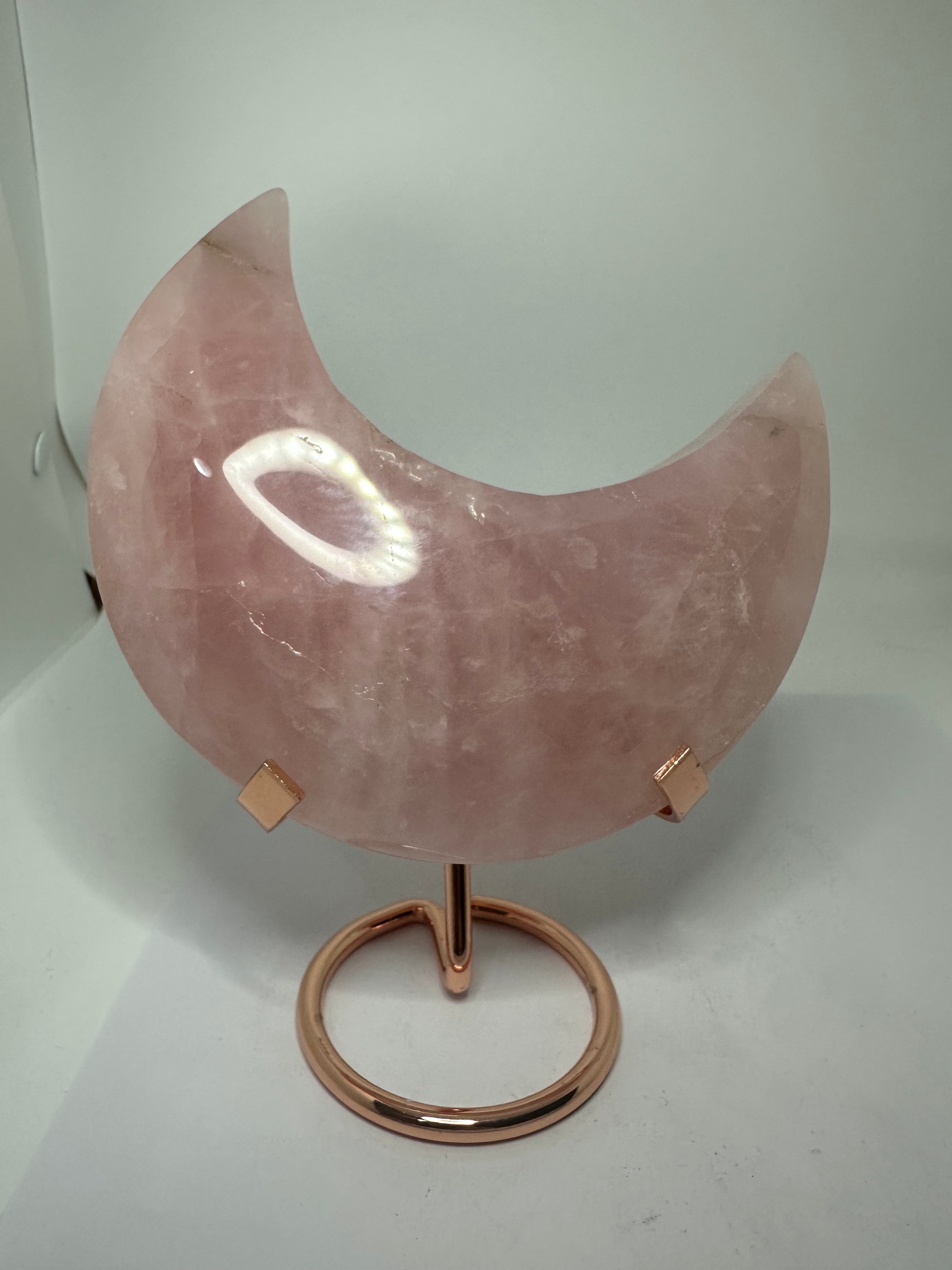 Rose Quartz Moon Carving – 499g