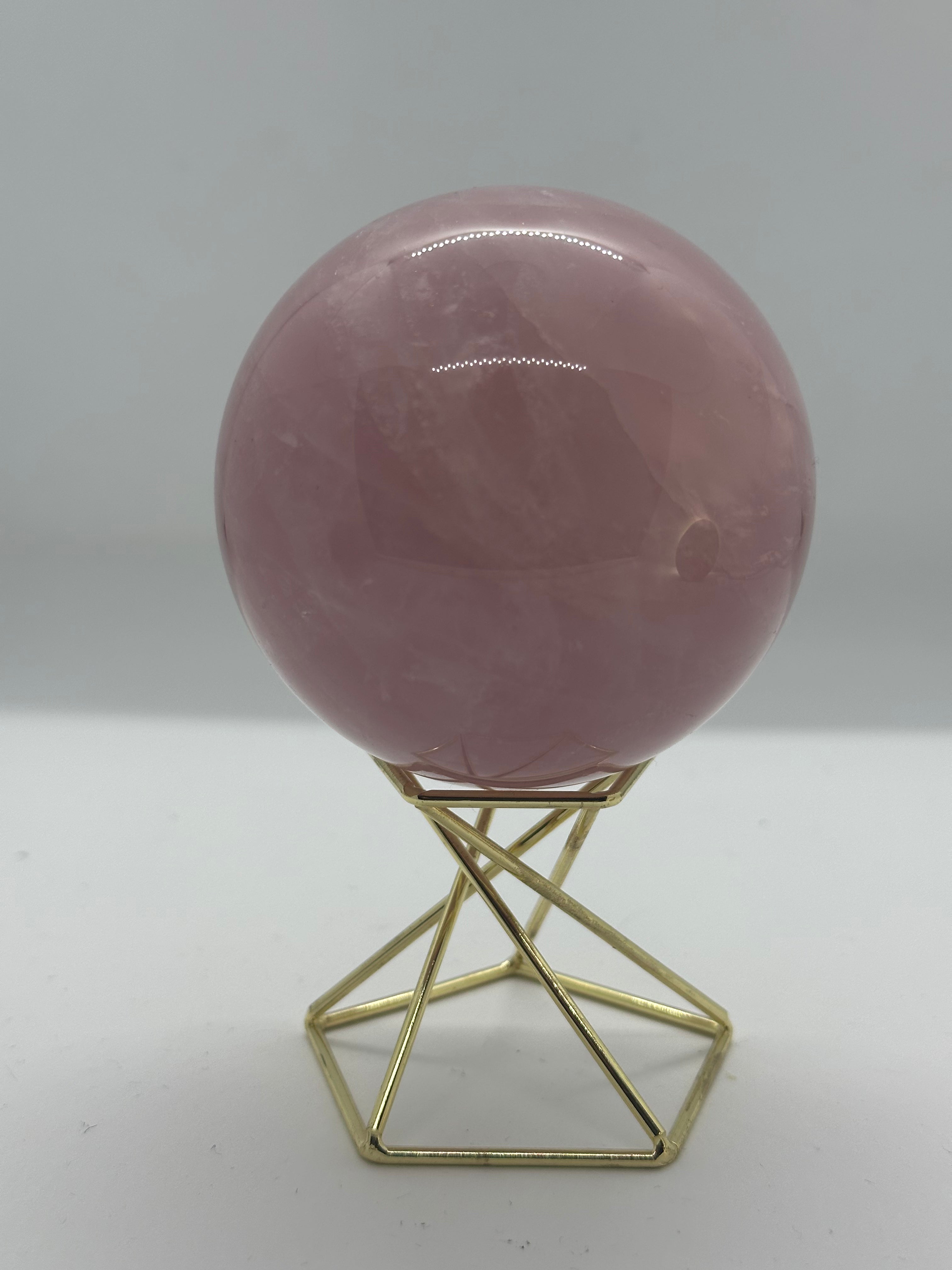 Rose Quartz Sphere – 70mm / 472g