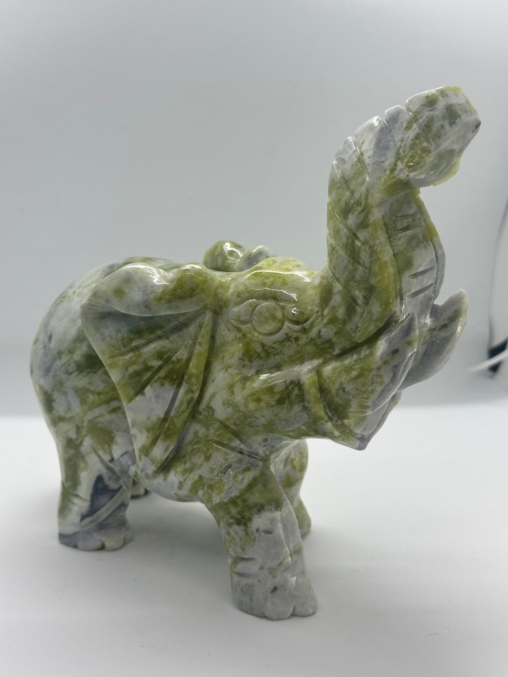 Lemon Jade Elephant – 2.142kg